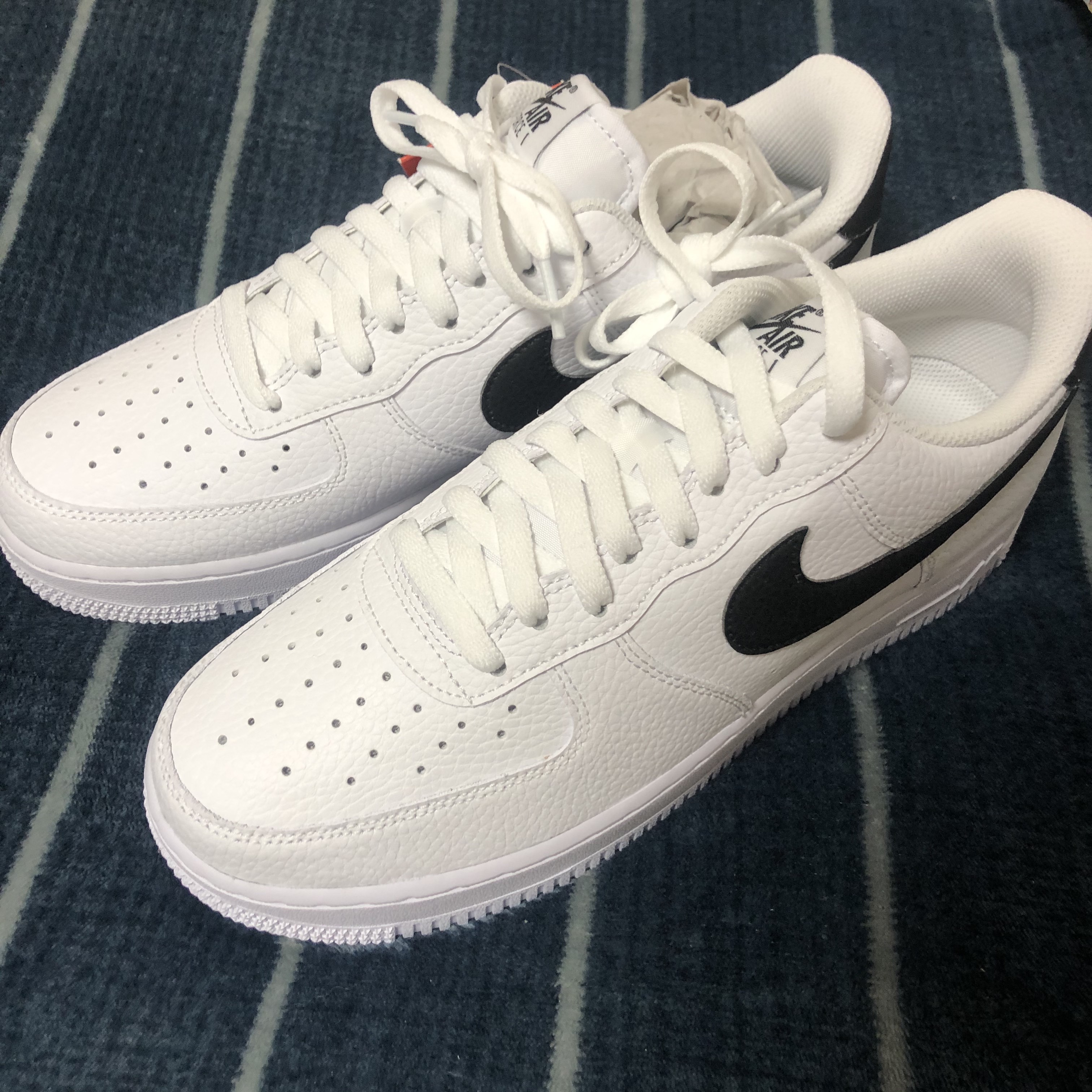 Nike Air Force 1 '07 White Black 착용 스타일