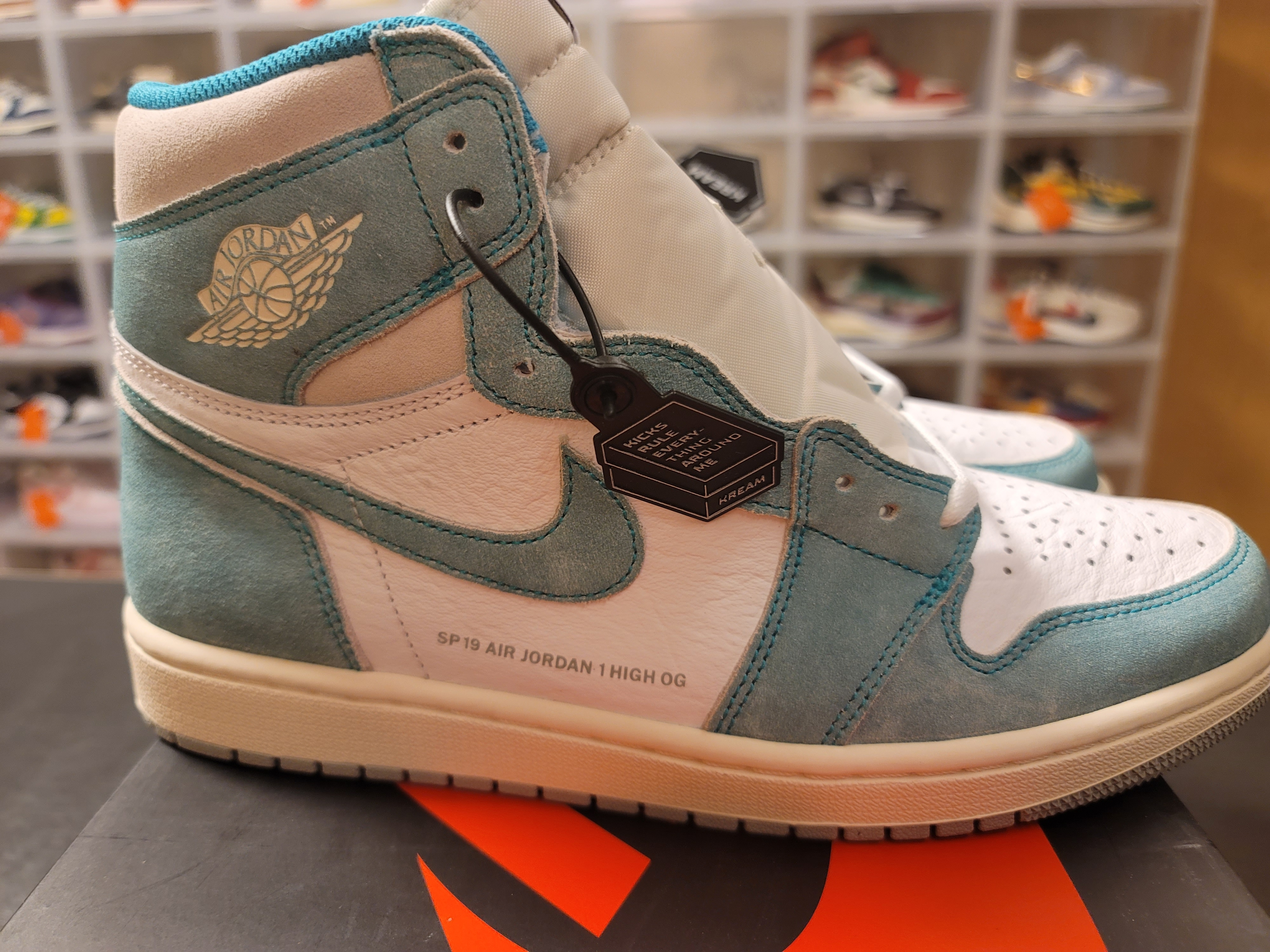 Jordan 1 Retro High OG Turbo Green 착용 스타일 - 2