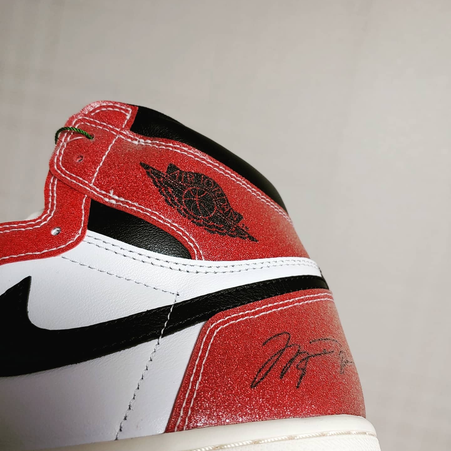 Jordan 1 x Trophy Room Retro High OG SP Chicago 착용 스타일 - 1