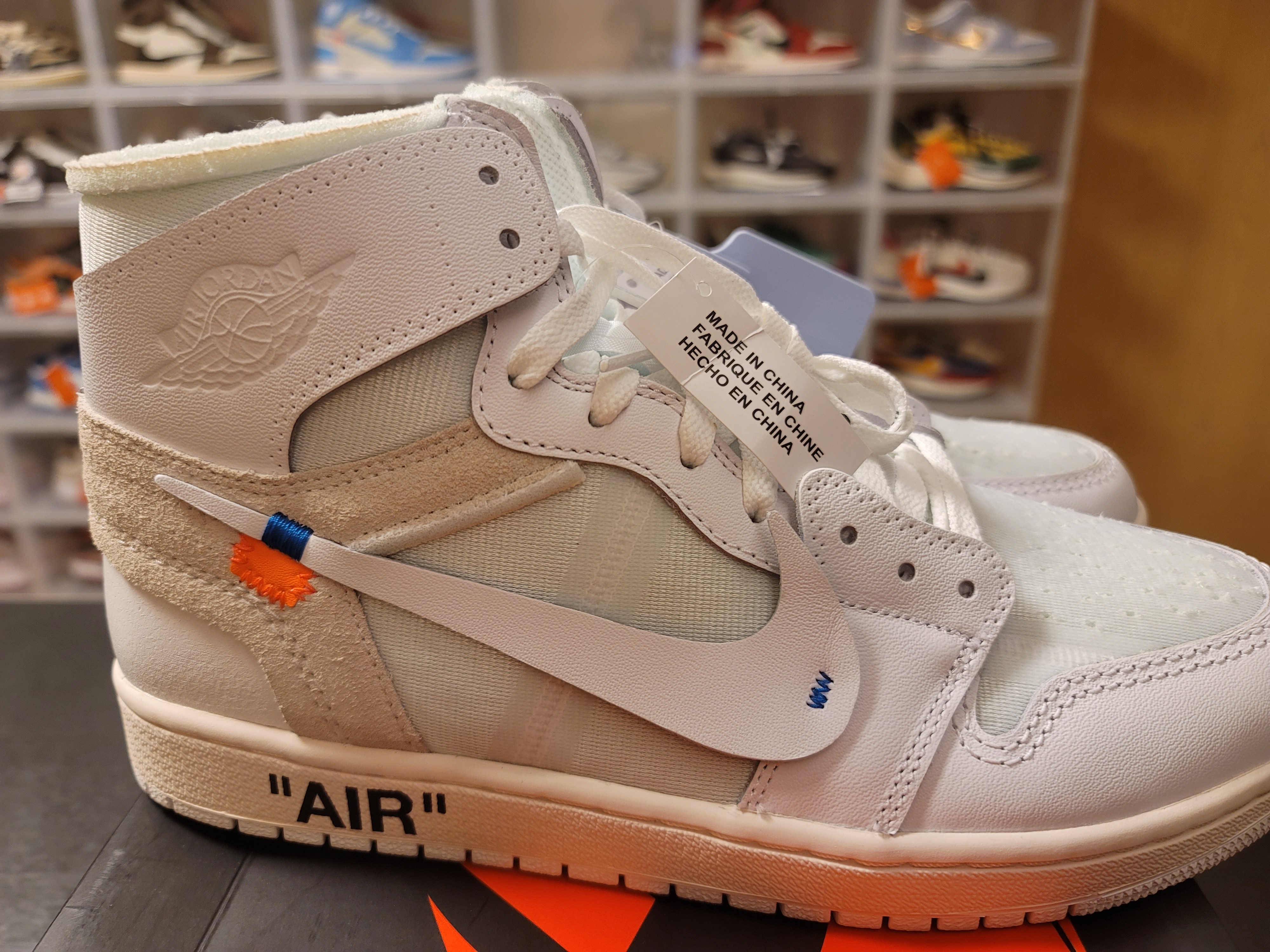 Jordan 1 x Off-White Retro High White 착용 스타일 - 2