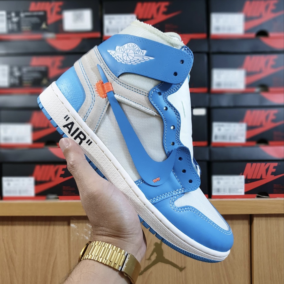 Jordan 1 x Off-White Retro High University Blue 착용 스타일