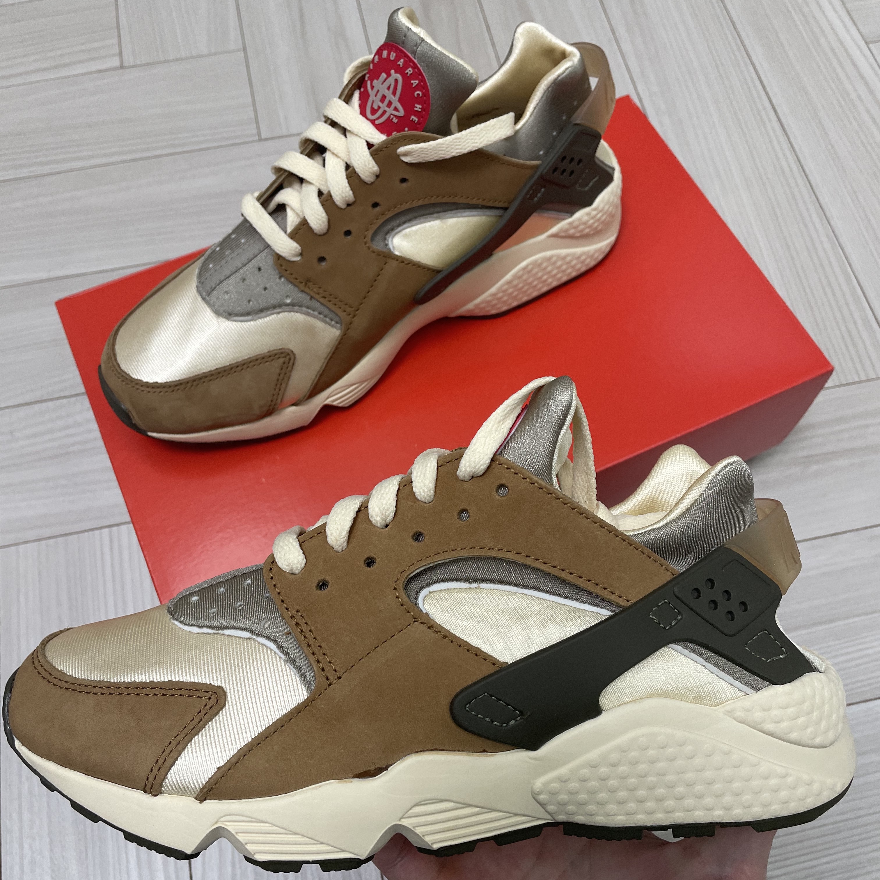 Nike x Stussy Air Huarache LE Desert Oak 착용 스타일