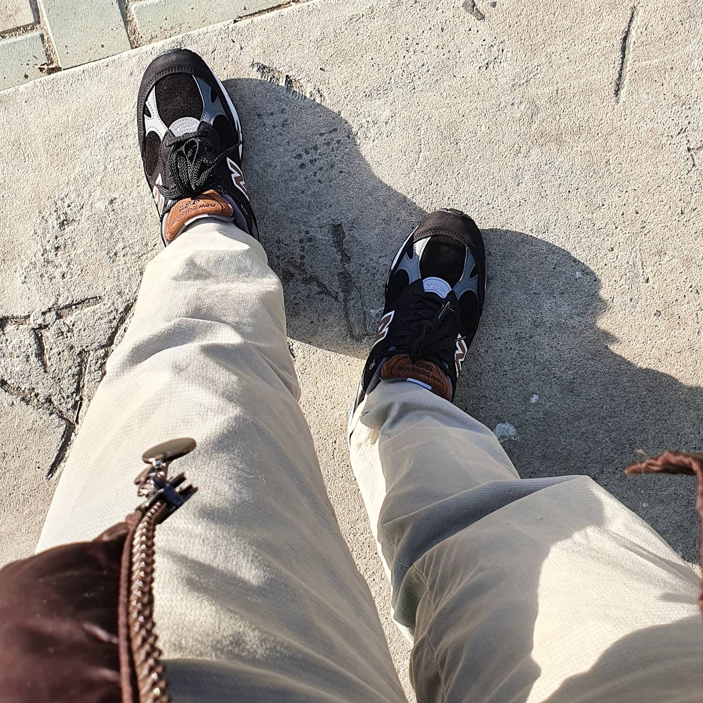 New Balance 991 Made in UK Black Brown 착용 스타일