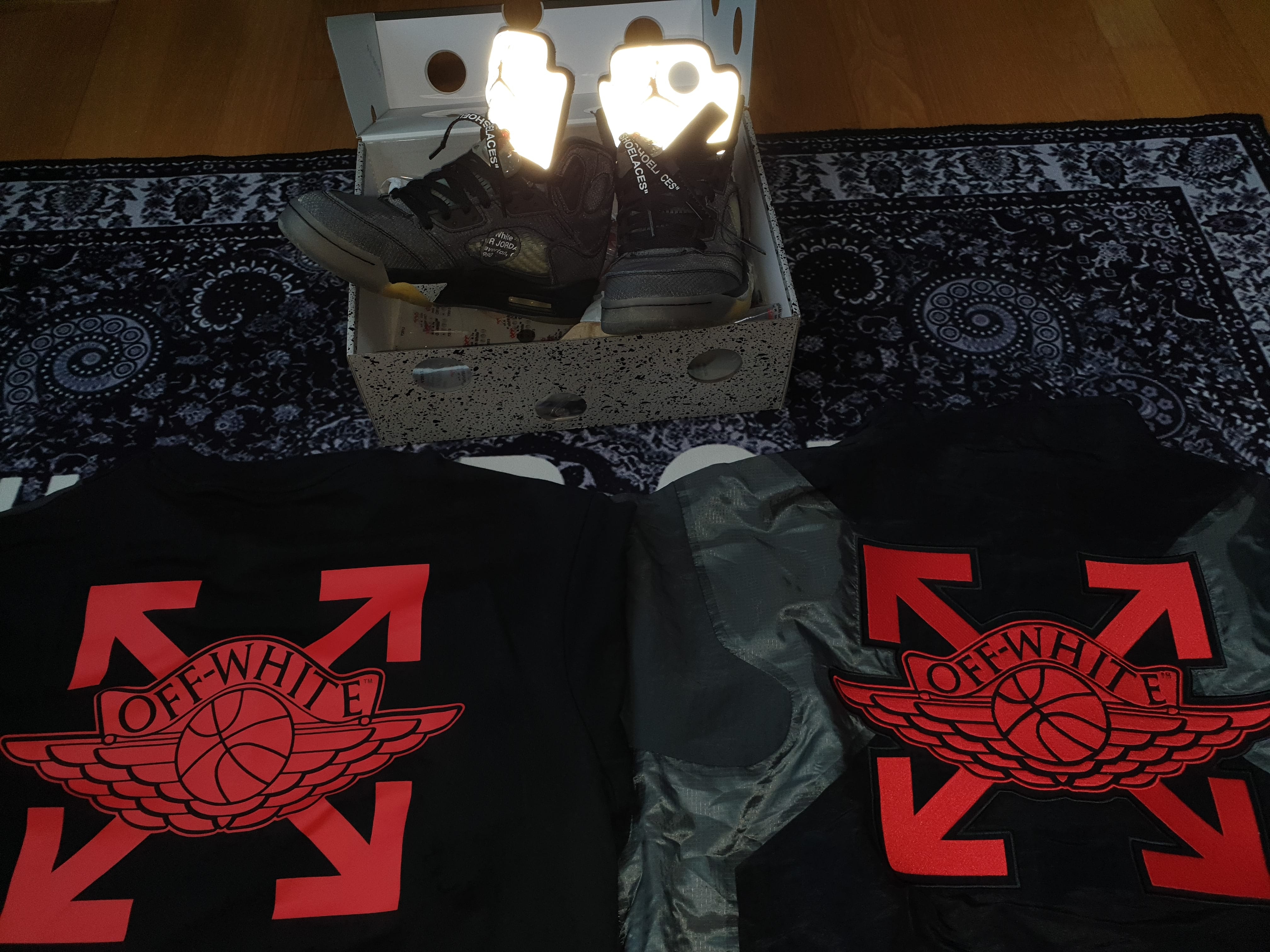 Jordan x Off-White Woven Jacket Black - US/EU, Jordan 5 x Off-White Retro SP Black Muslin 착용 스타일