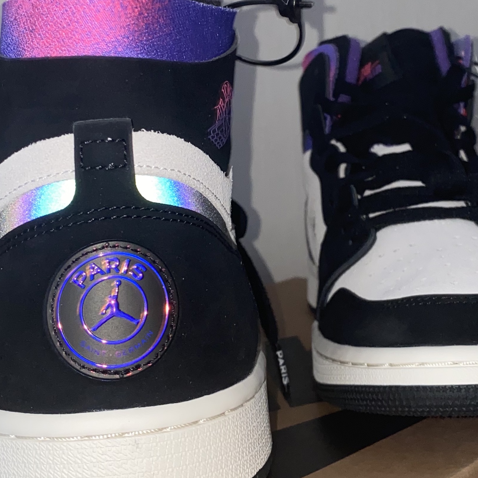 Jordan 1 x Paris Saint-Germain Zoom Air CMFT 착용 스타일 - 3