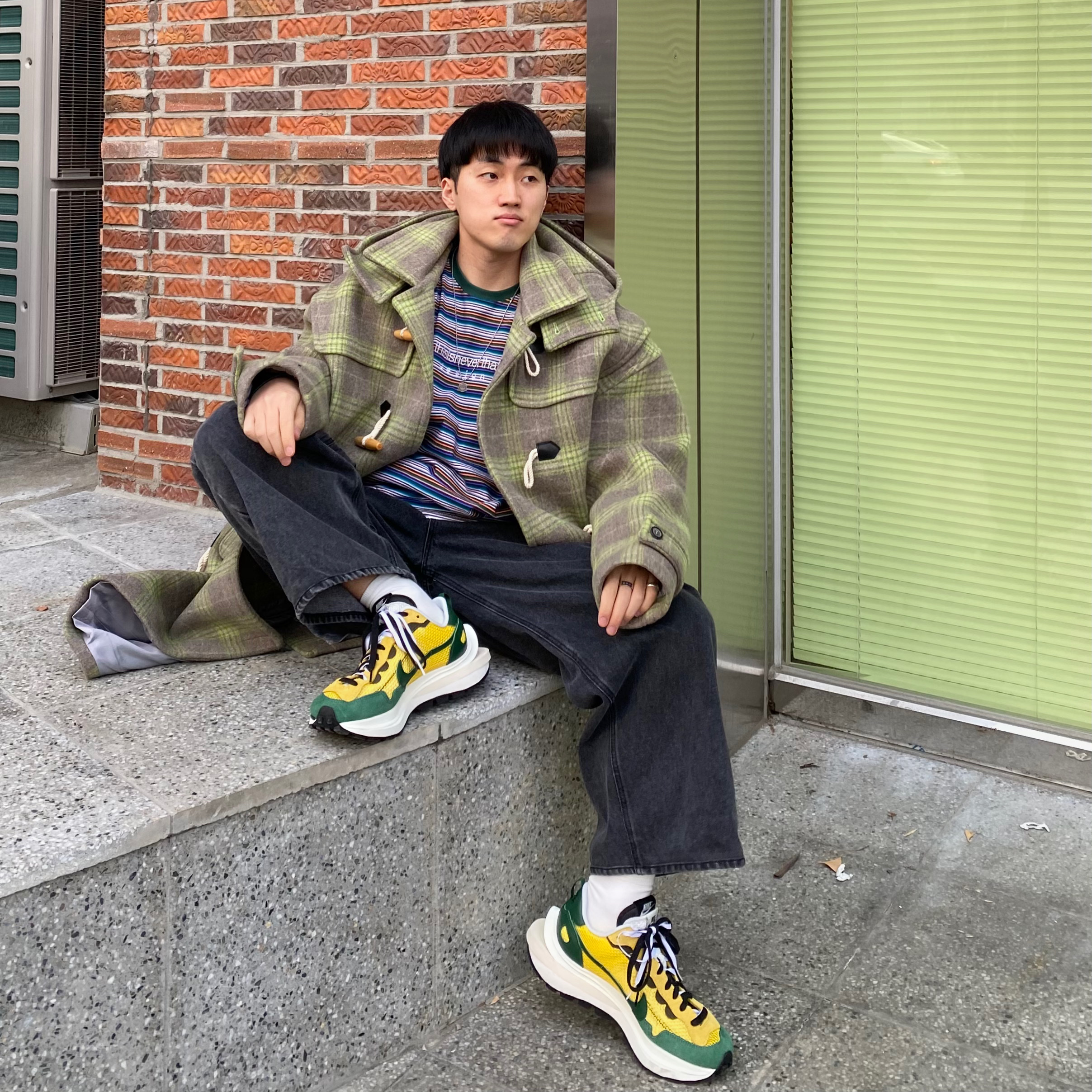 Nike x Sacai VaporWaffle Tour Yellow & Gorge Green Sail 착용 스타일