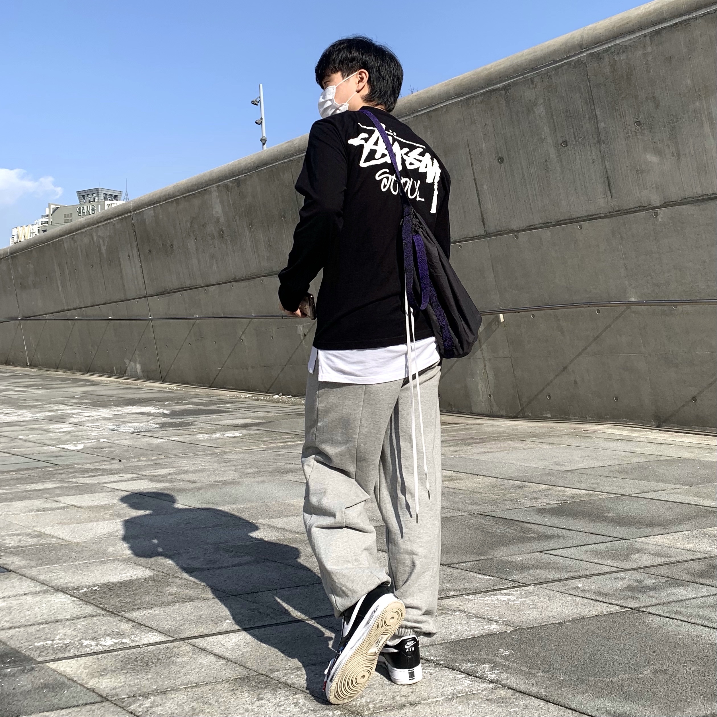 Nike x Peaceminusone Air Force 1 Low Para-Noise 착용 스타일