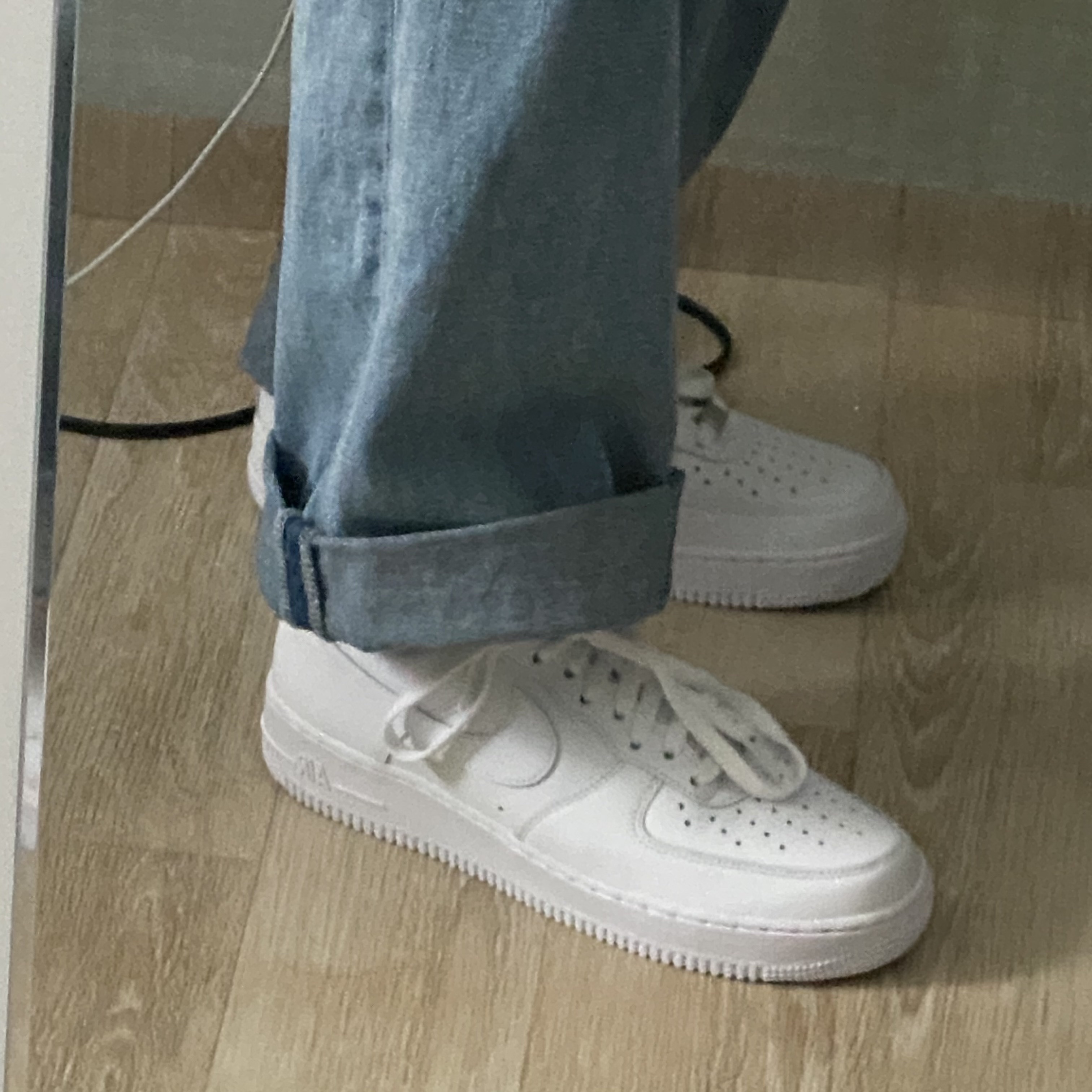 Nike Air Force 1 '07 Low White 착용 스타일 - 3