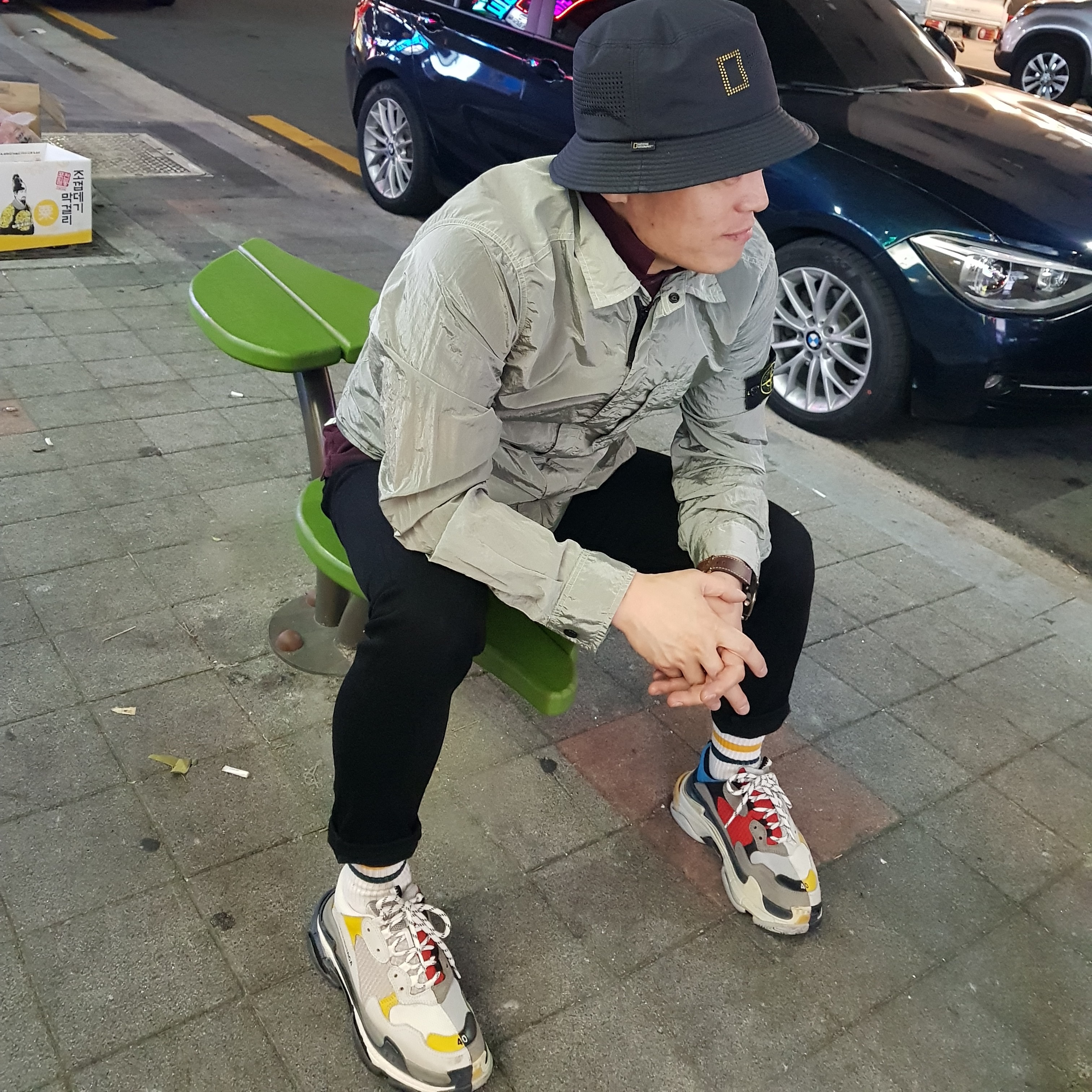 Balenciaga Speed Trainer Black Red 2020, Balenciaga Triple S Bicolor White Light Grey Yellow 2018 착용 스타일 - 2