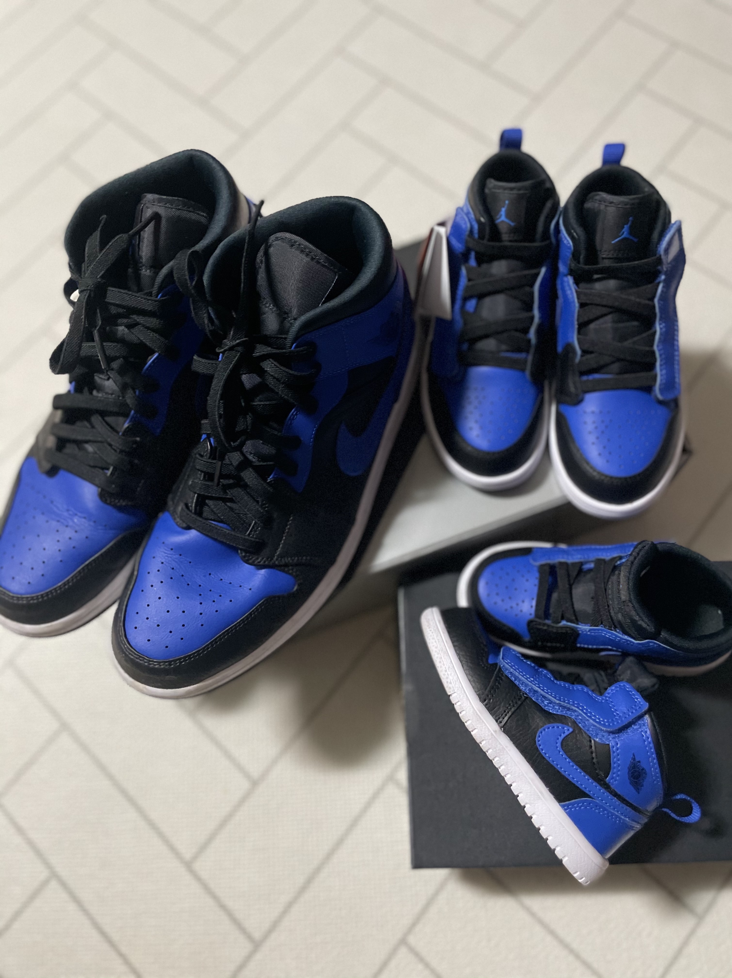 Jordan 1 Mid Black Hyper Royal, (PS) Jordan 1 Mid Alt Hyper Royal 착용 스타일
