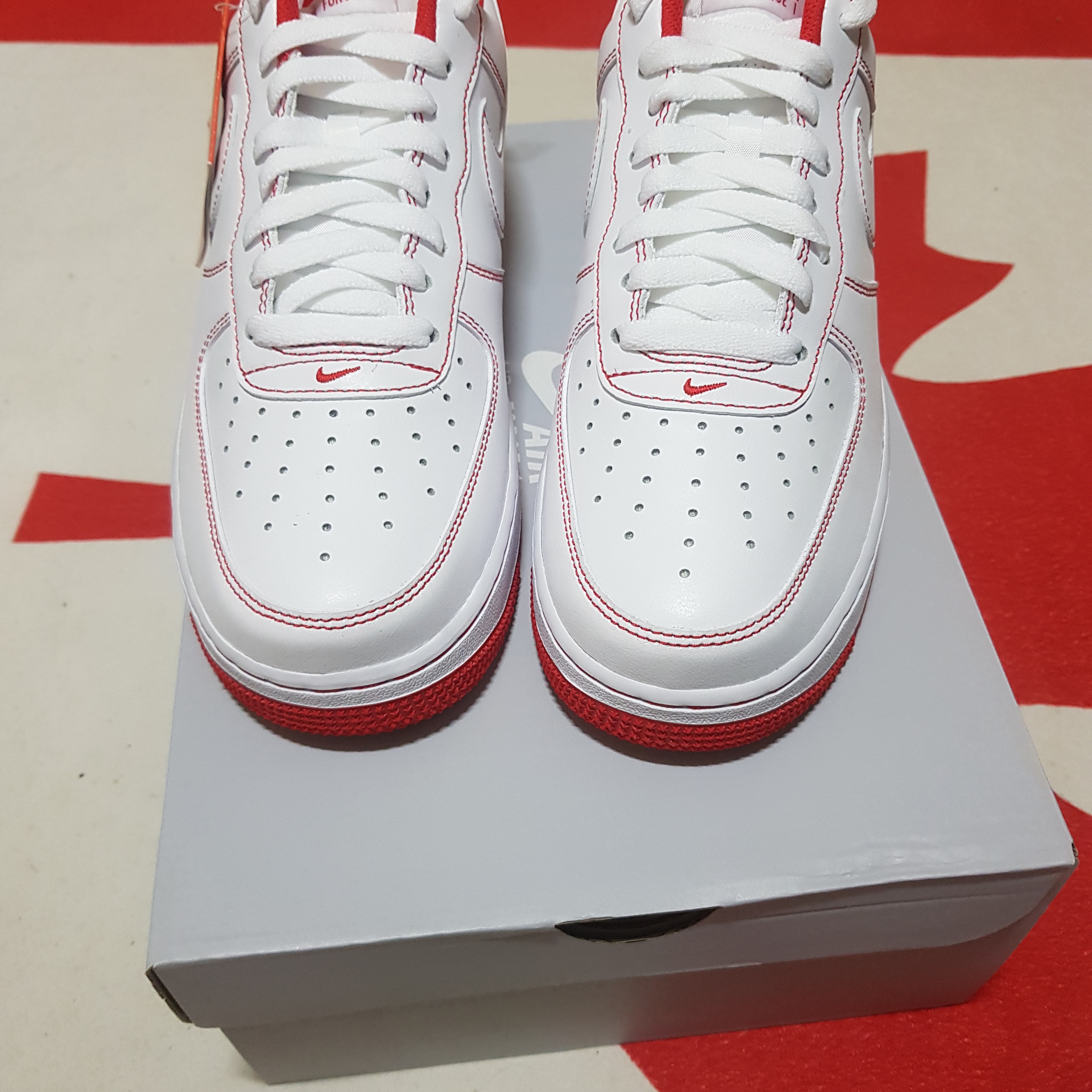 Nike Air Force 1 '07 Stitch Radiant Red 착용 스타일 - 2