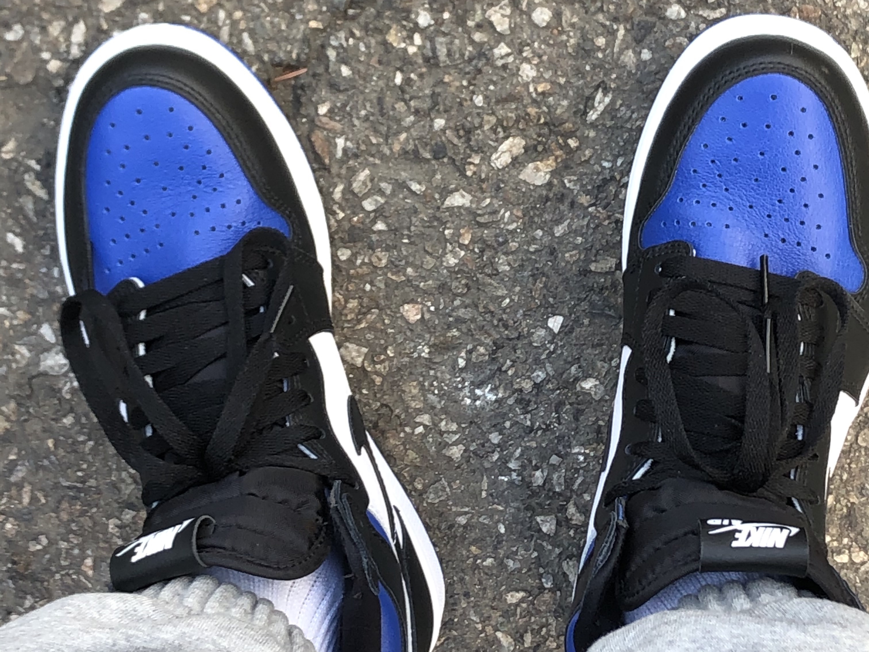 Jordan 1 Retro High OG Royal Toe 착용 스타일 - 2