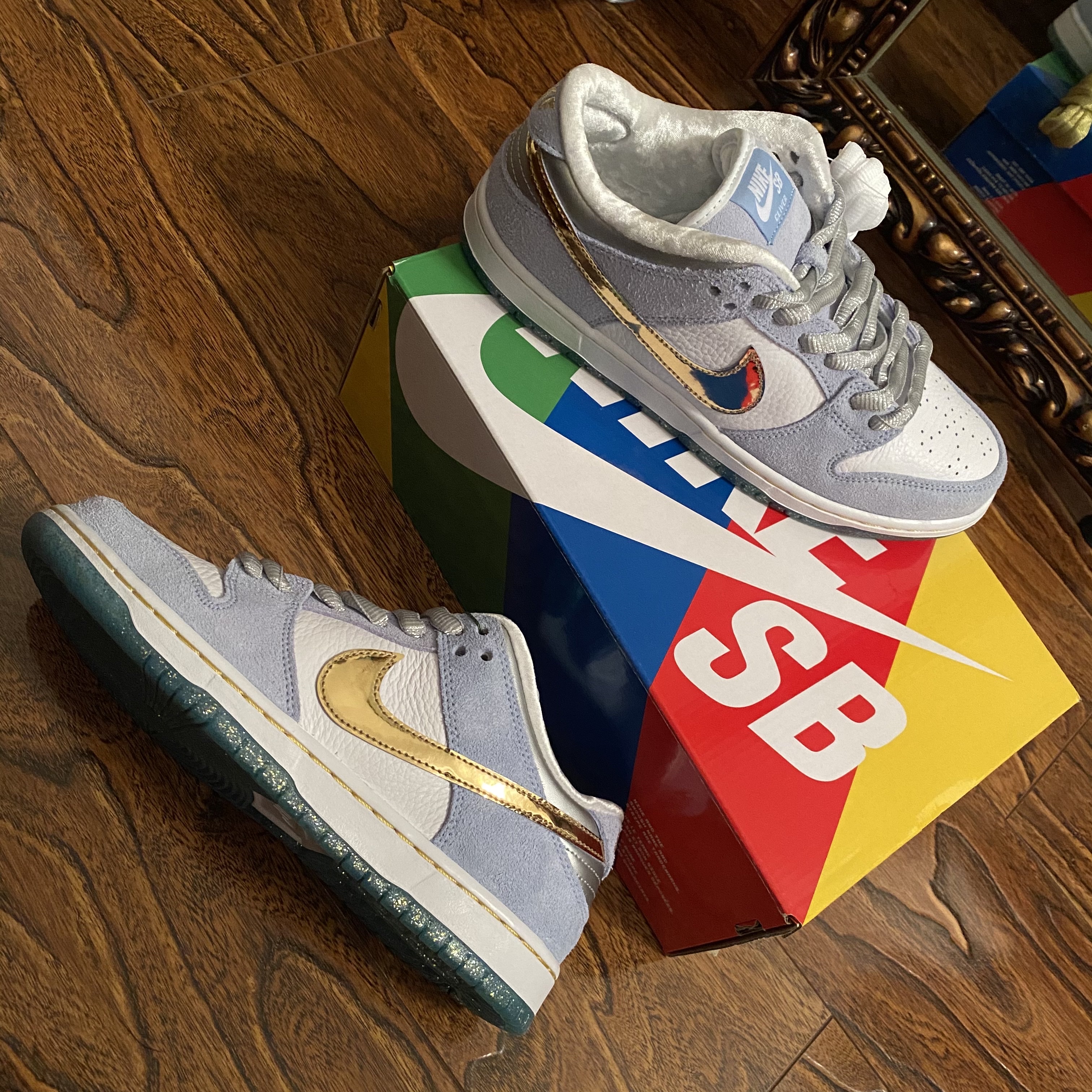 Nike x Sean Cliver SB Dunk Low Holiday Special 착용 스타일 - 2