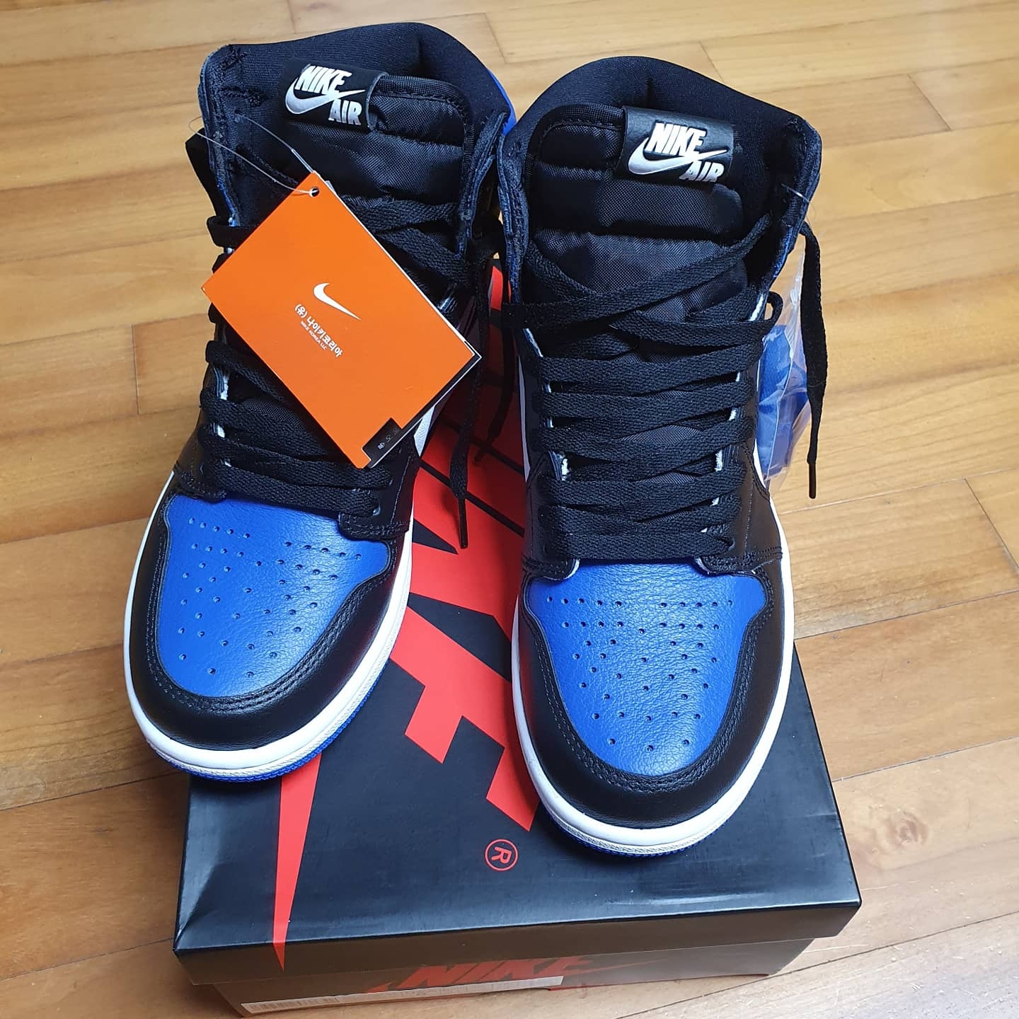 Jordan 1 Retro High OG Royal Toe 착용 스타일 - 2