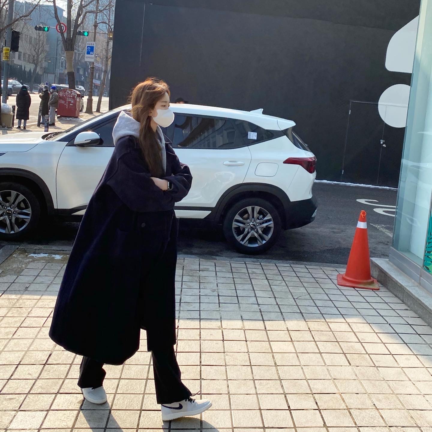 (W) Jordan 1 Zoom Air CMFT Summit Sail 착용 스타일 - 1