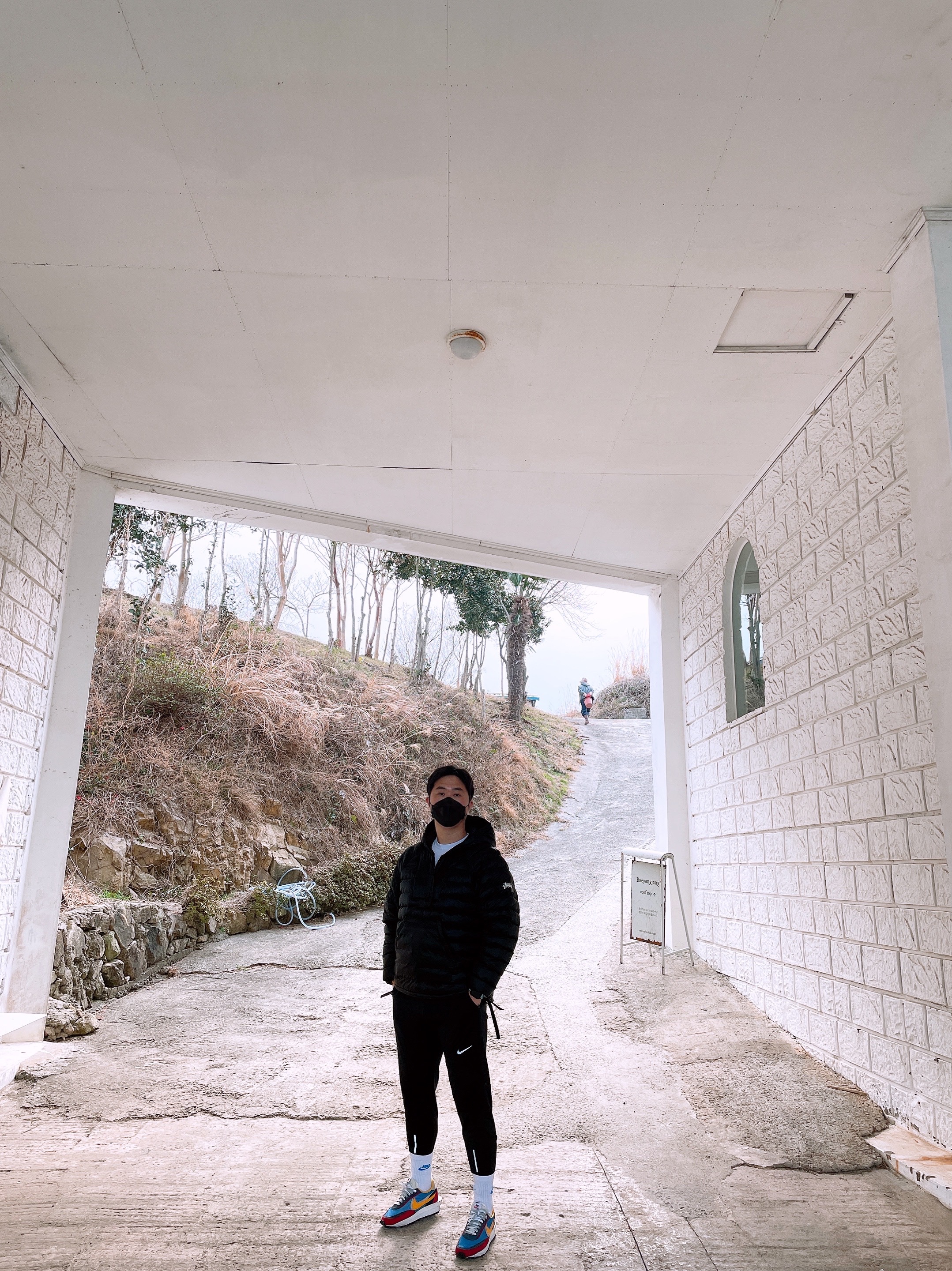 Nike x Sacai LDWaffle Blue Multi 착용 스타일