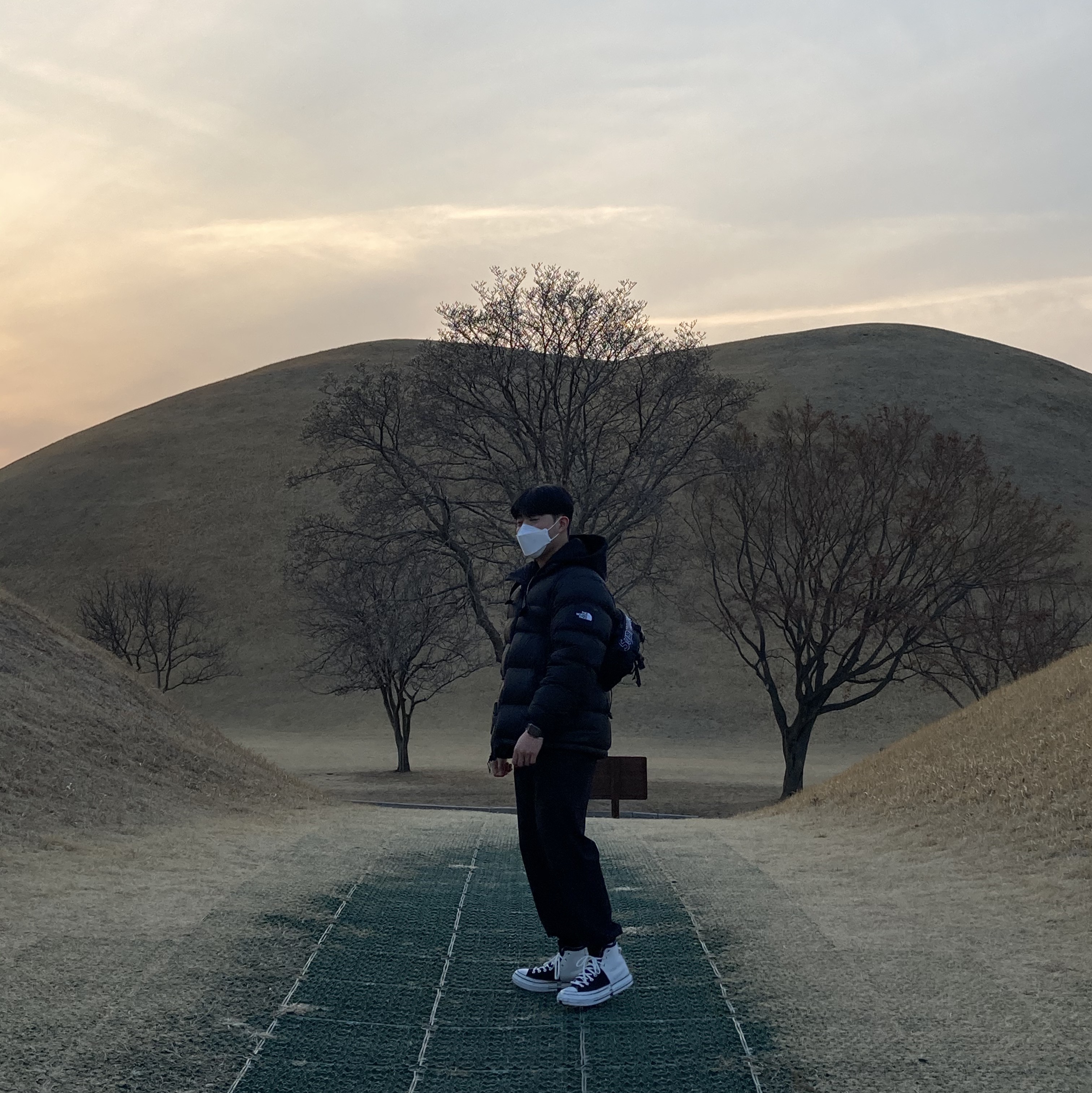 Converse x Feng Chen Wang Chuck 70 2-in-1 Natural Ivory Black, Supreme Waist Bag Black - 19FW 착용 스타일