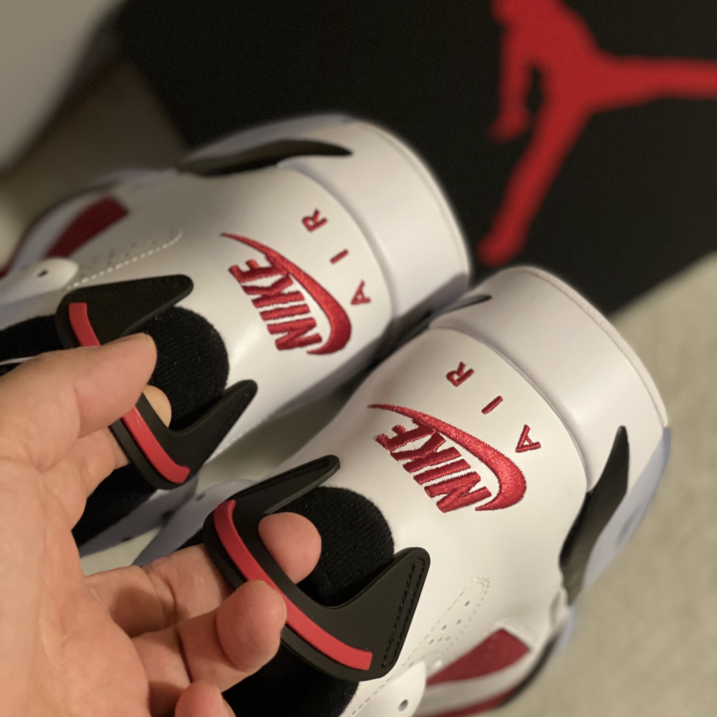 Jordan 6 Retro Carmine 2021 착용 스타일 - 2