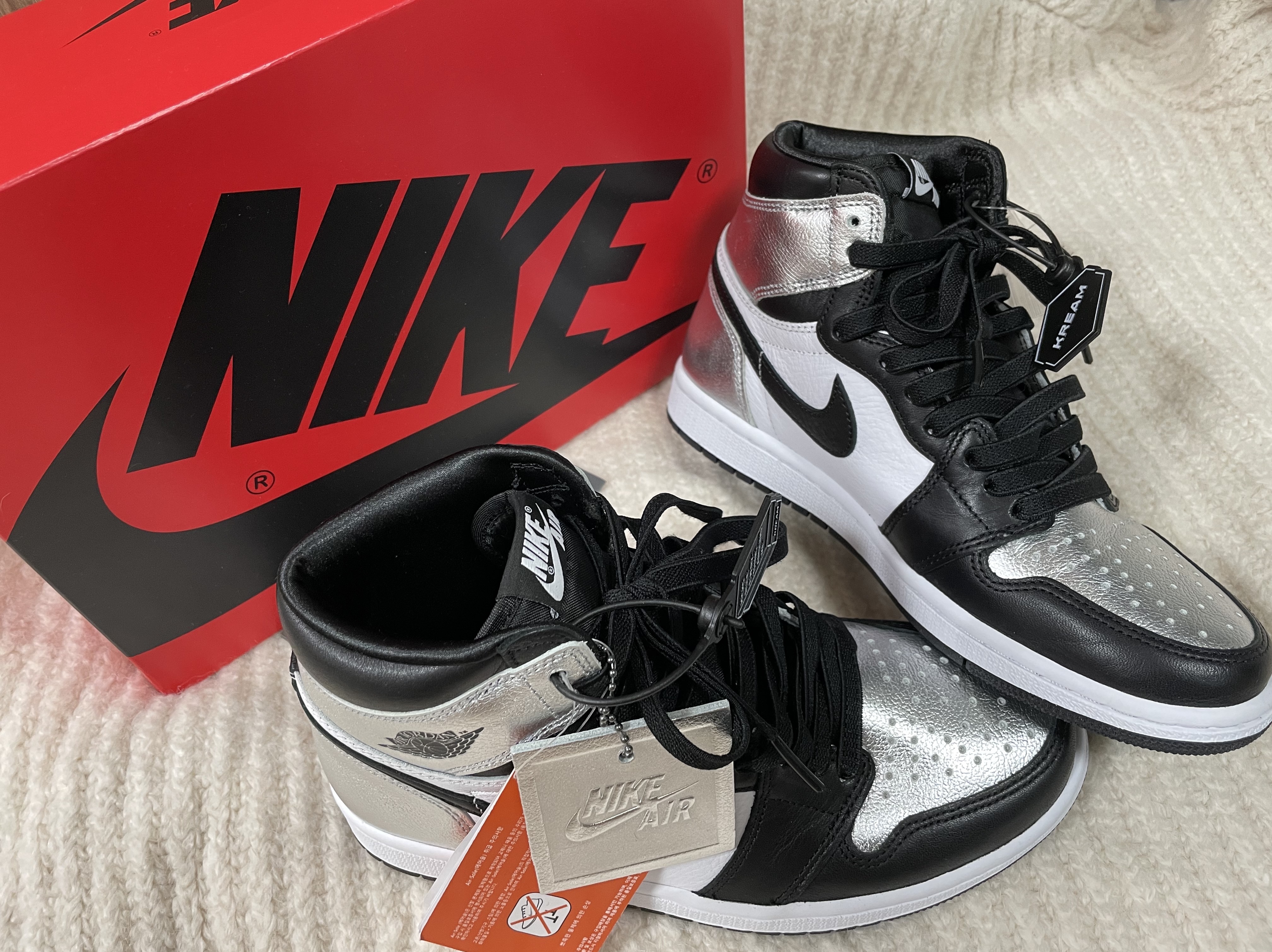 (W) Jordan 1 Retro High OG Silver Toe 착용 스타일
