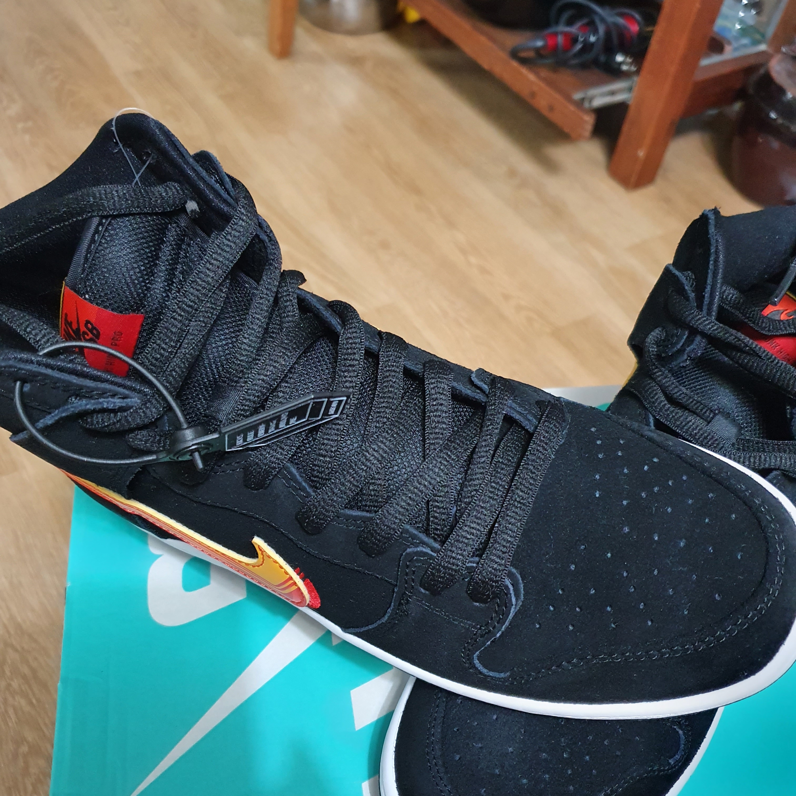 Nike SB Dunk High Truck It 착용 스타일 - 4