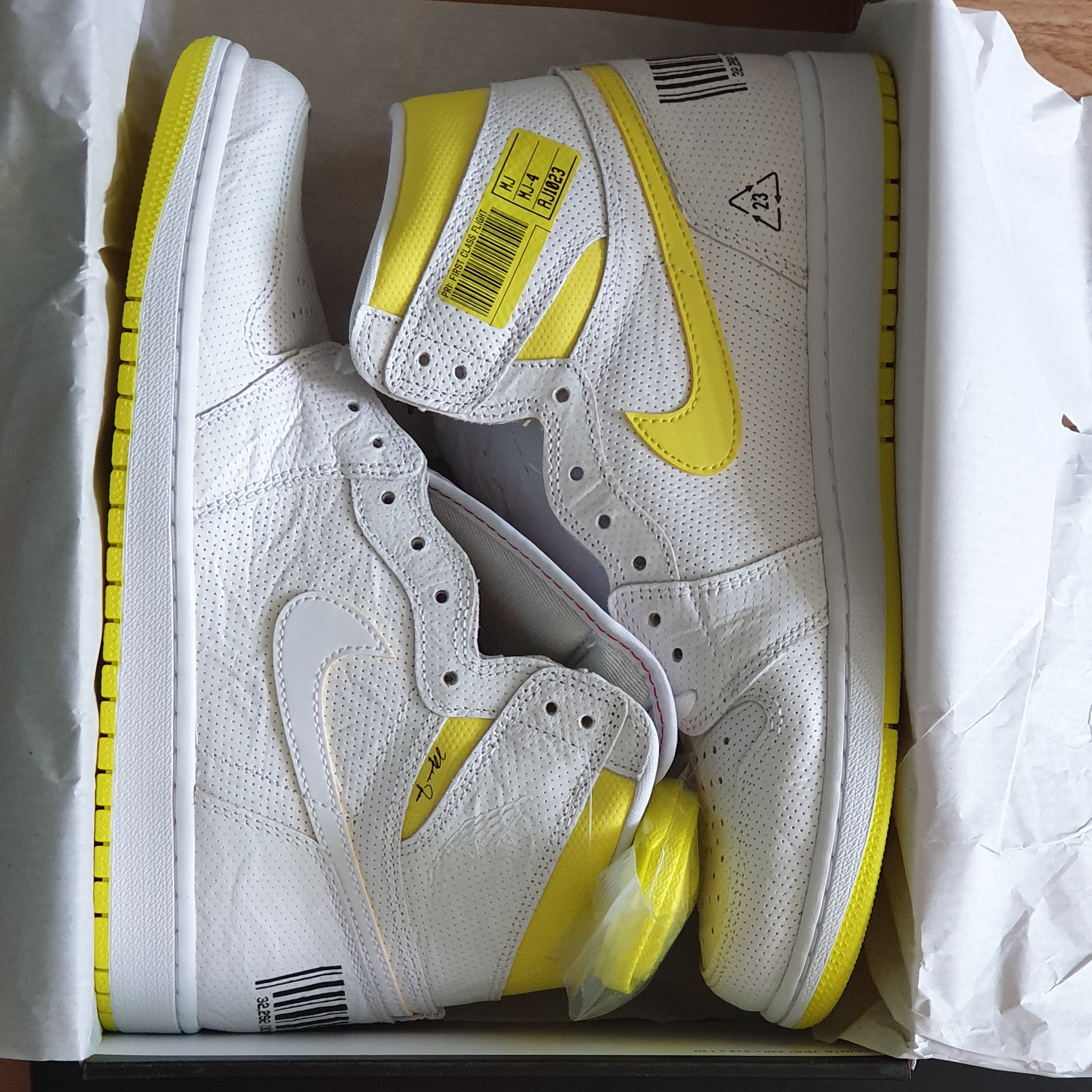 Jordan 1 Retro High OG First Class Flight 착용 스타일 - 3
