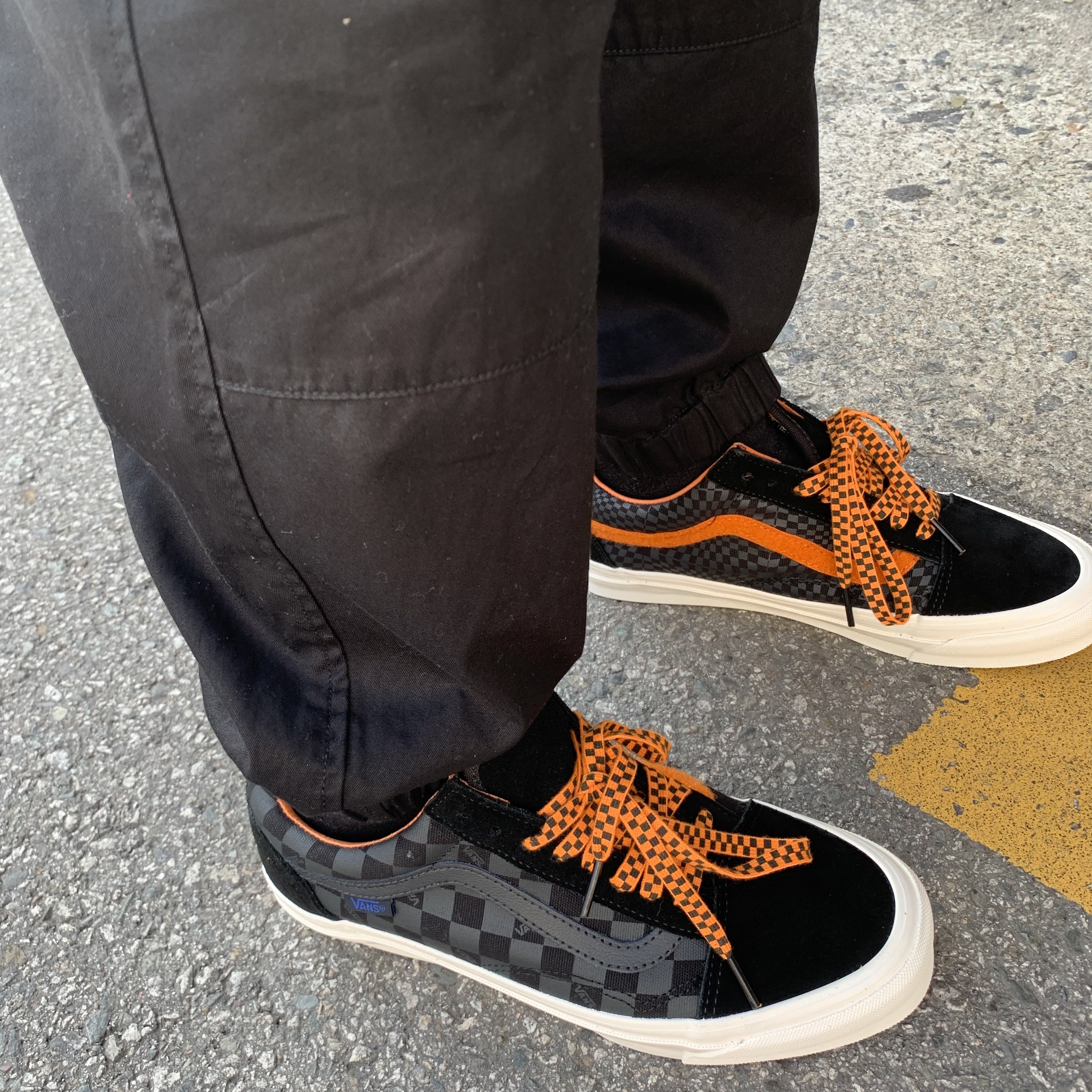 Vans Vault x Porter OG Old Skool LX Black, Jordan 6 Retro Carmine 2021 착용 스타일 - 2