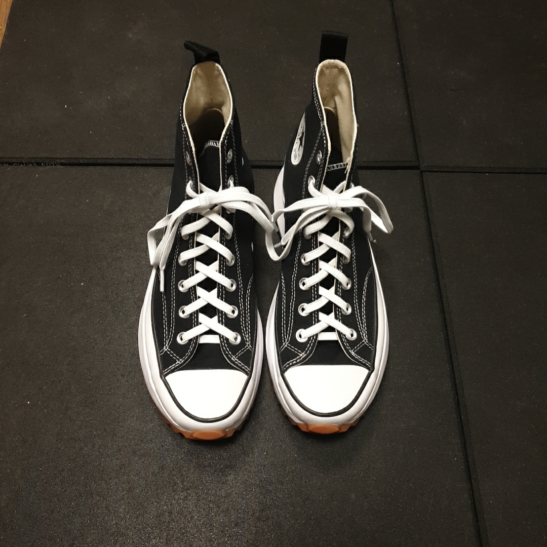 Converse Run Star Hike Hi Black White Gum 착용 스타일