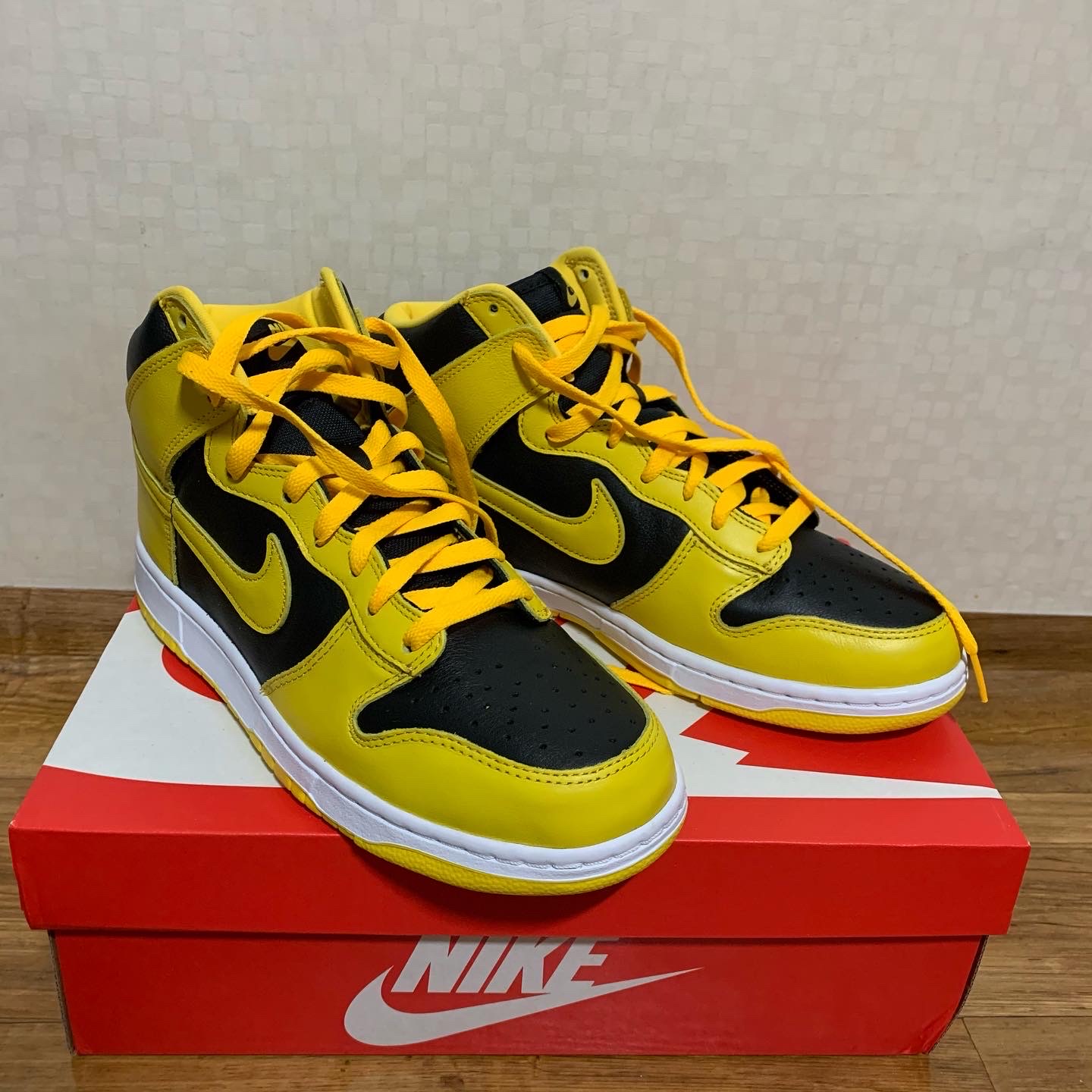 Nike Dunk High SP Varsity Maize 착용 스타일 - 1