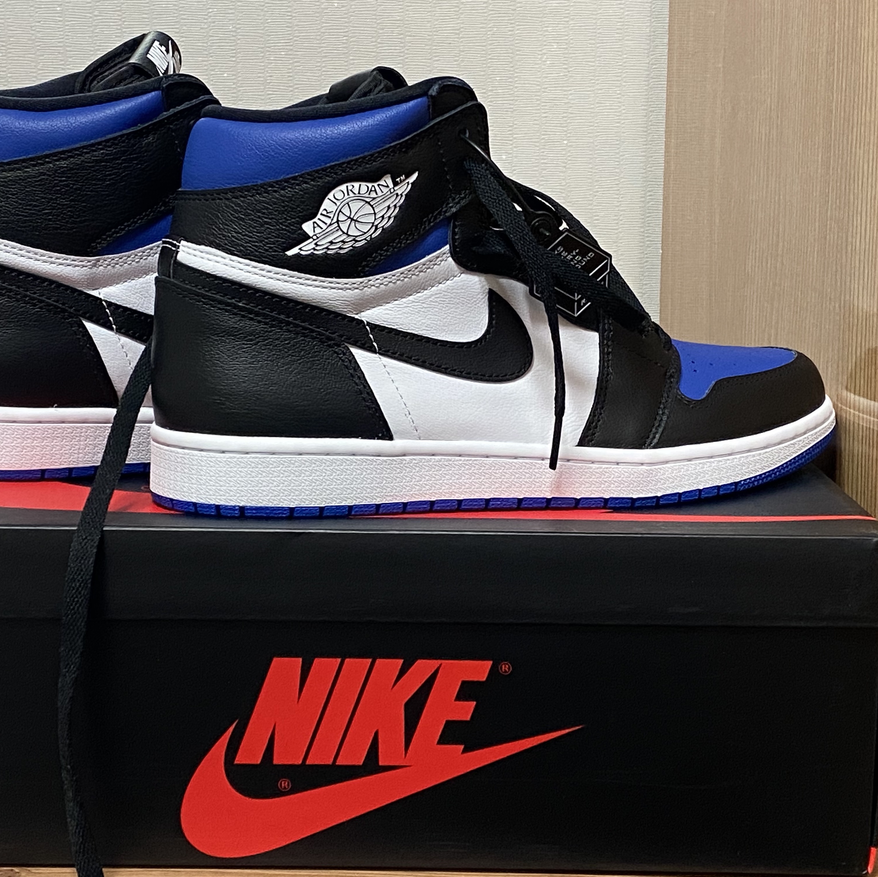 Jordan 1 Retro High OG Royal Toe, Nike x Peaceminusone Air Force 1 Low Para-Noise 2.0 착용 스타일 - 1