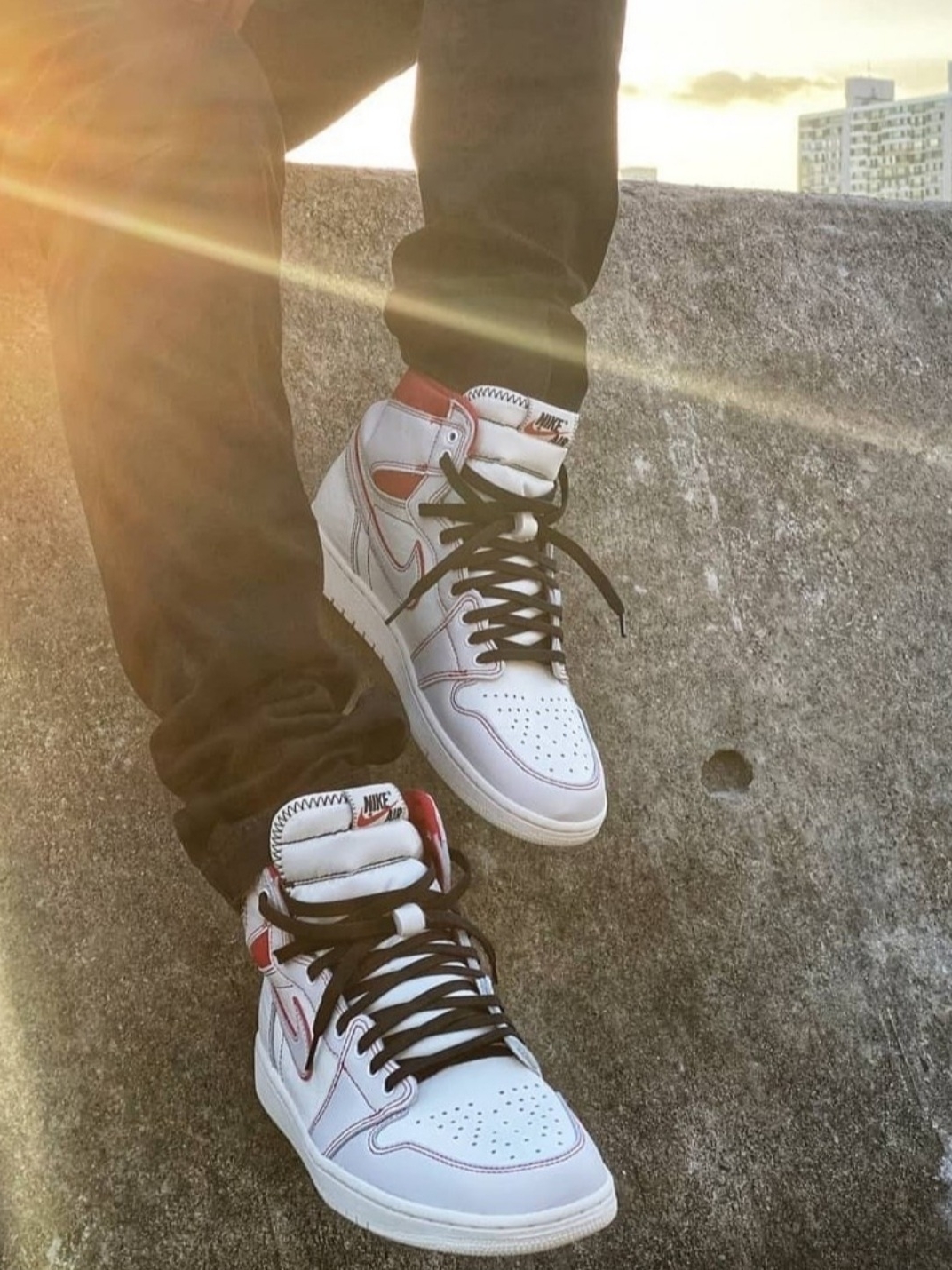 Jordan 1 Retro High Phantom Gym Red 착용 스타일 - 3