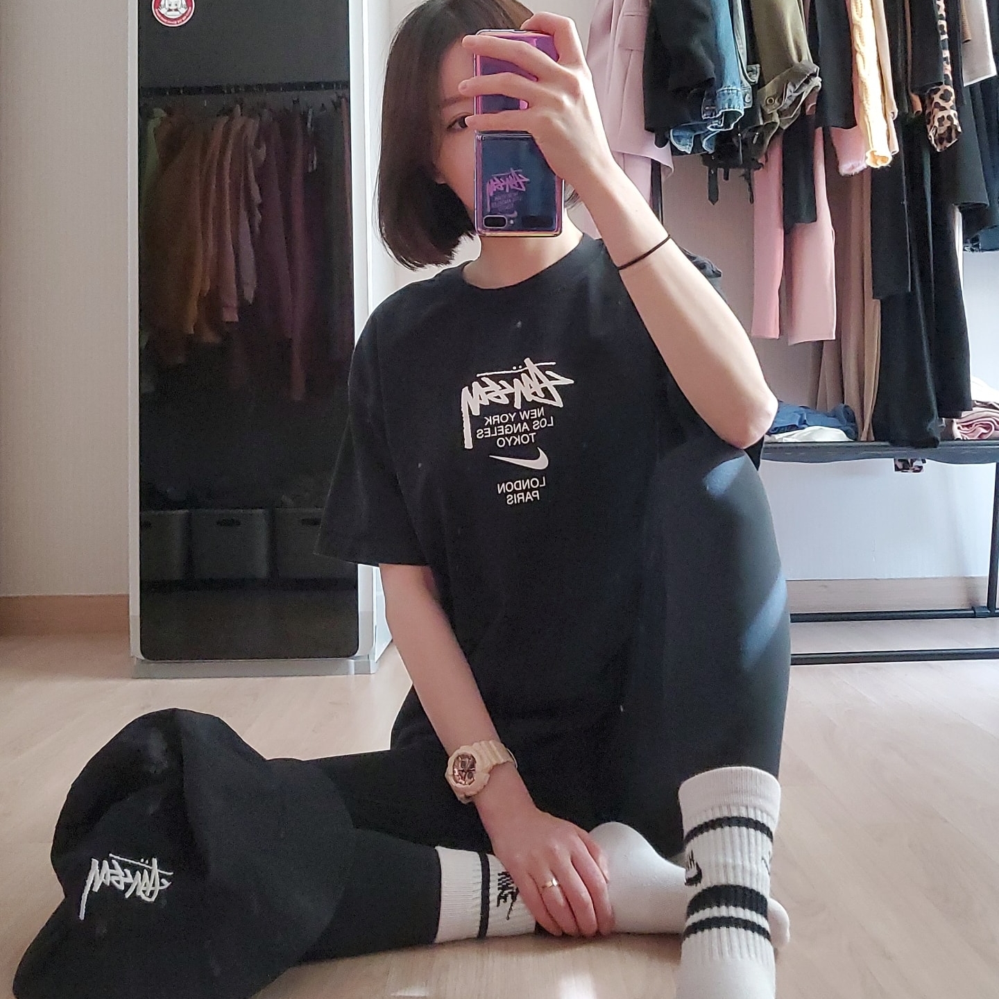 Nike x Stussy Bucket Hat Black, Nike x Stussy WT T-Shirt Black - Asia 착용 스타일