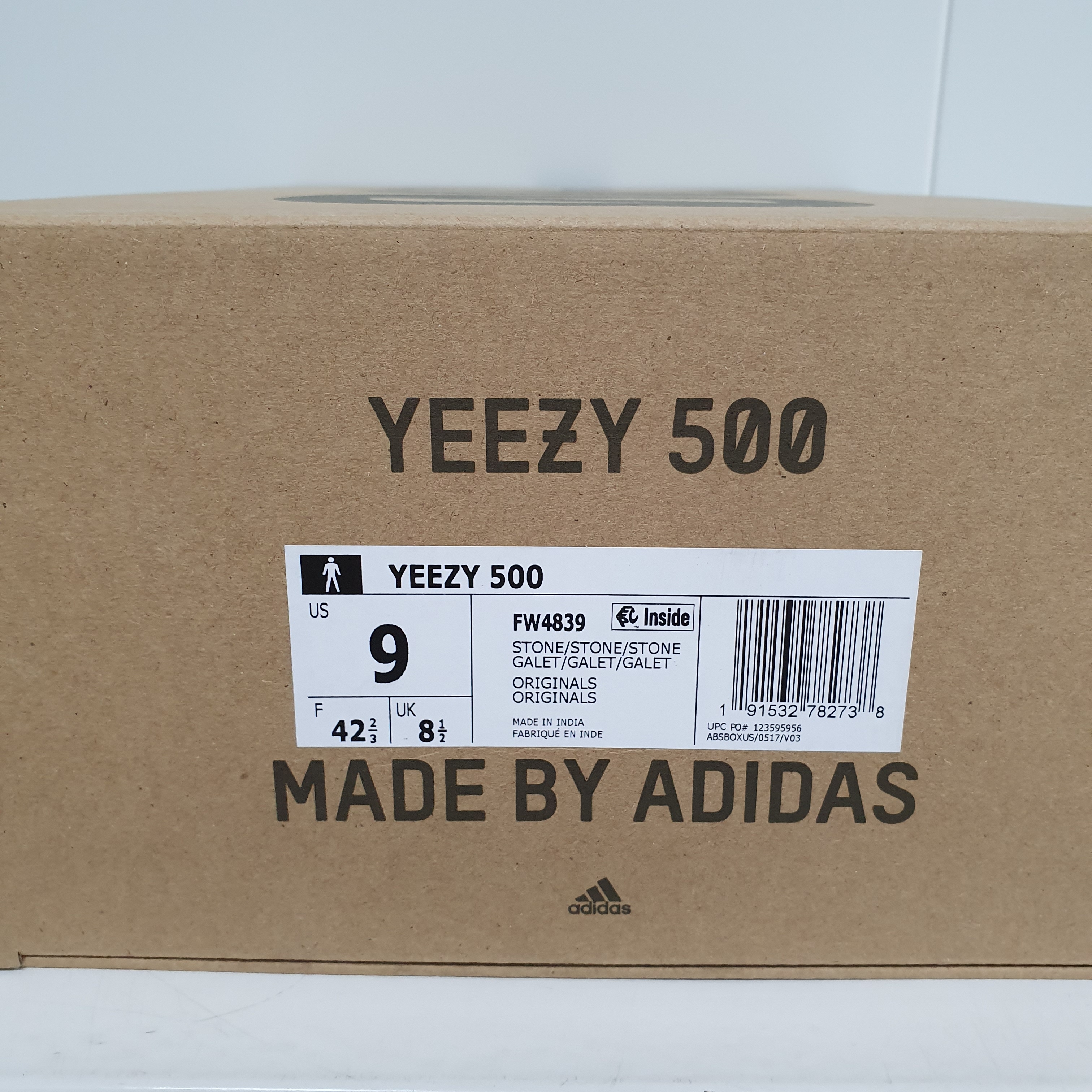 Adidas Yeezy 500 Stone 착용 스타일 - 2