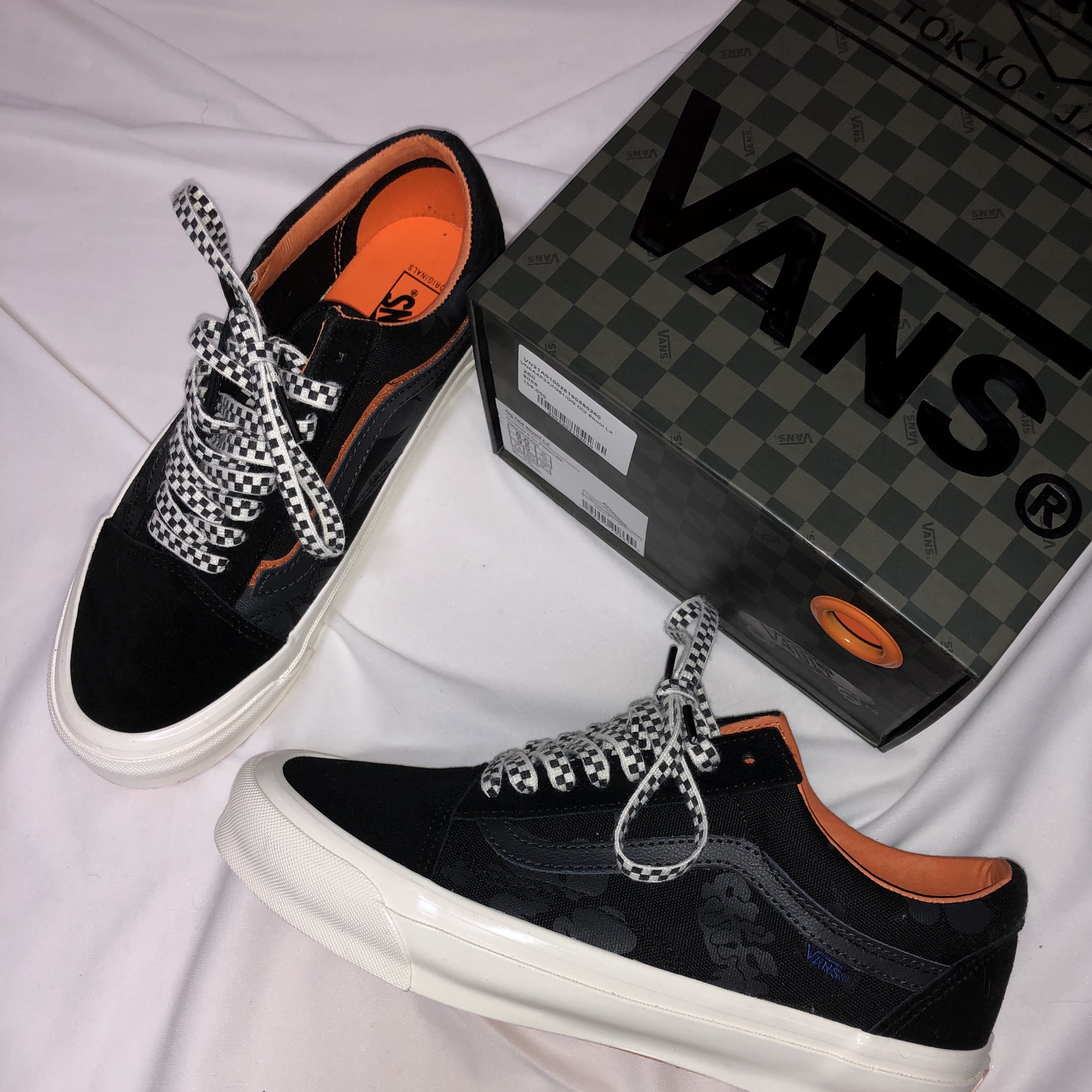 Vans Vault x Porter OG Old Skool LX Black 착용 스타일