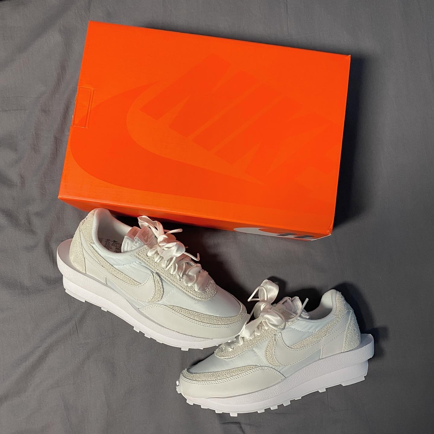 Nike x Sacai LDWaffle White Nylon 착용 스타일 - 2