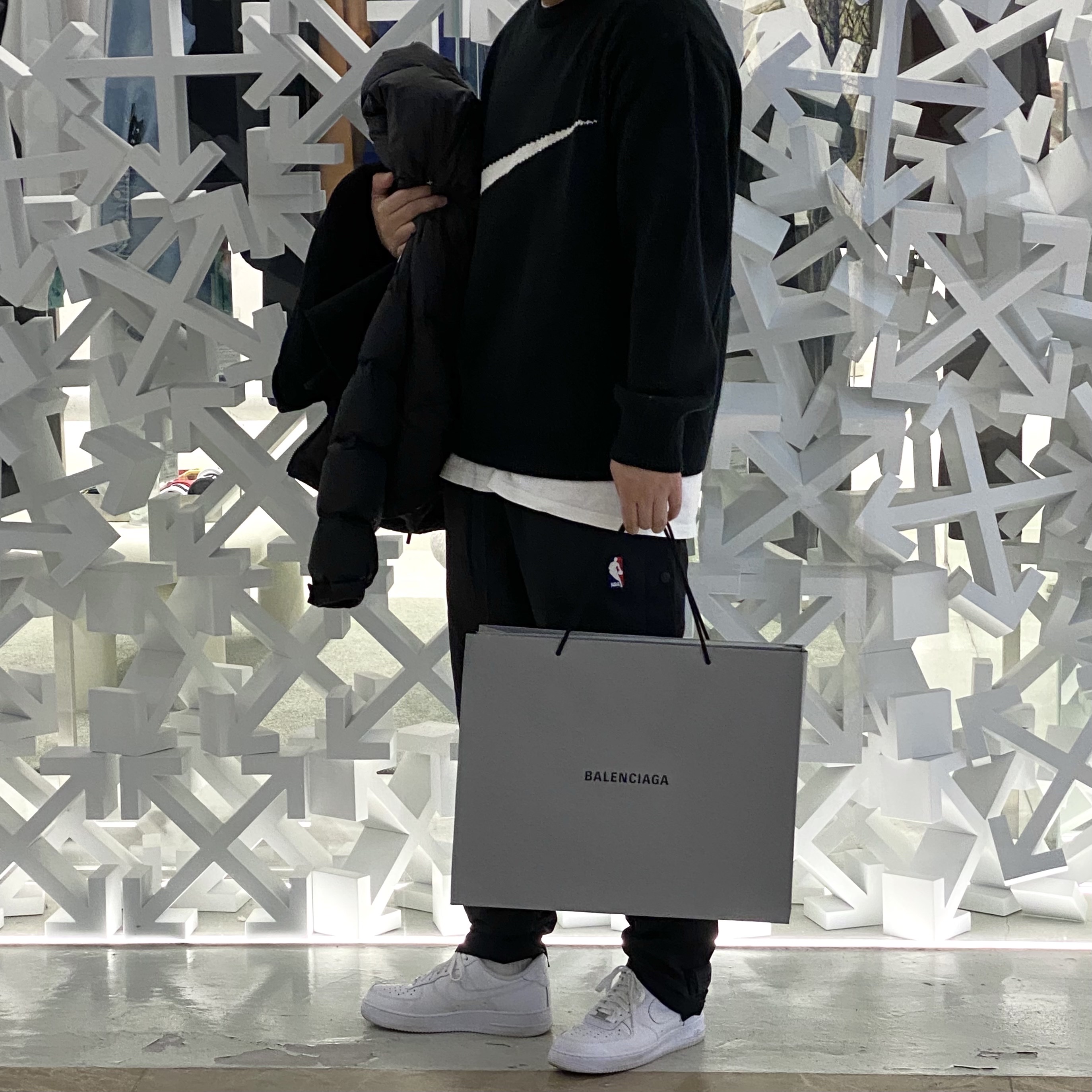 Nike Air Force 1 '07 Low White, Nike x Fear of God Warm Up Pants Off Noir 착용 스타일