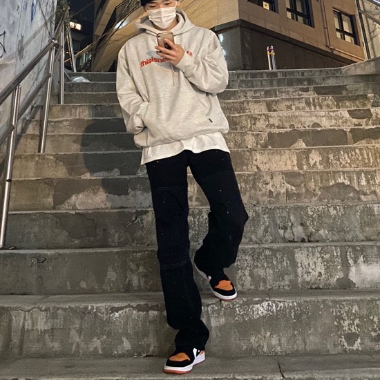 Jordan 1 Low Shattered Backboard 착용 스타일