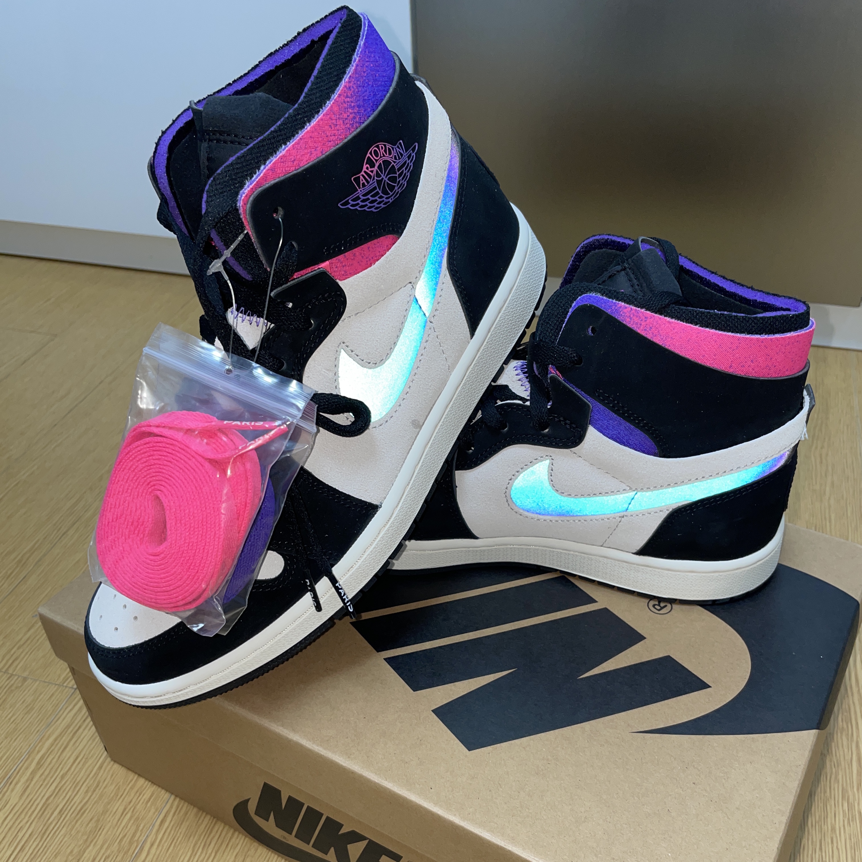 Jordan 1 x Paris Saint-Germain Zoom Air CMFT 착용 스타일 - 1