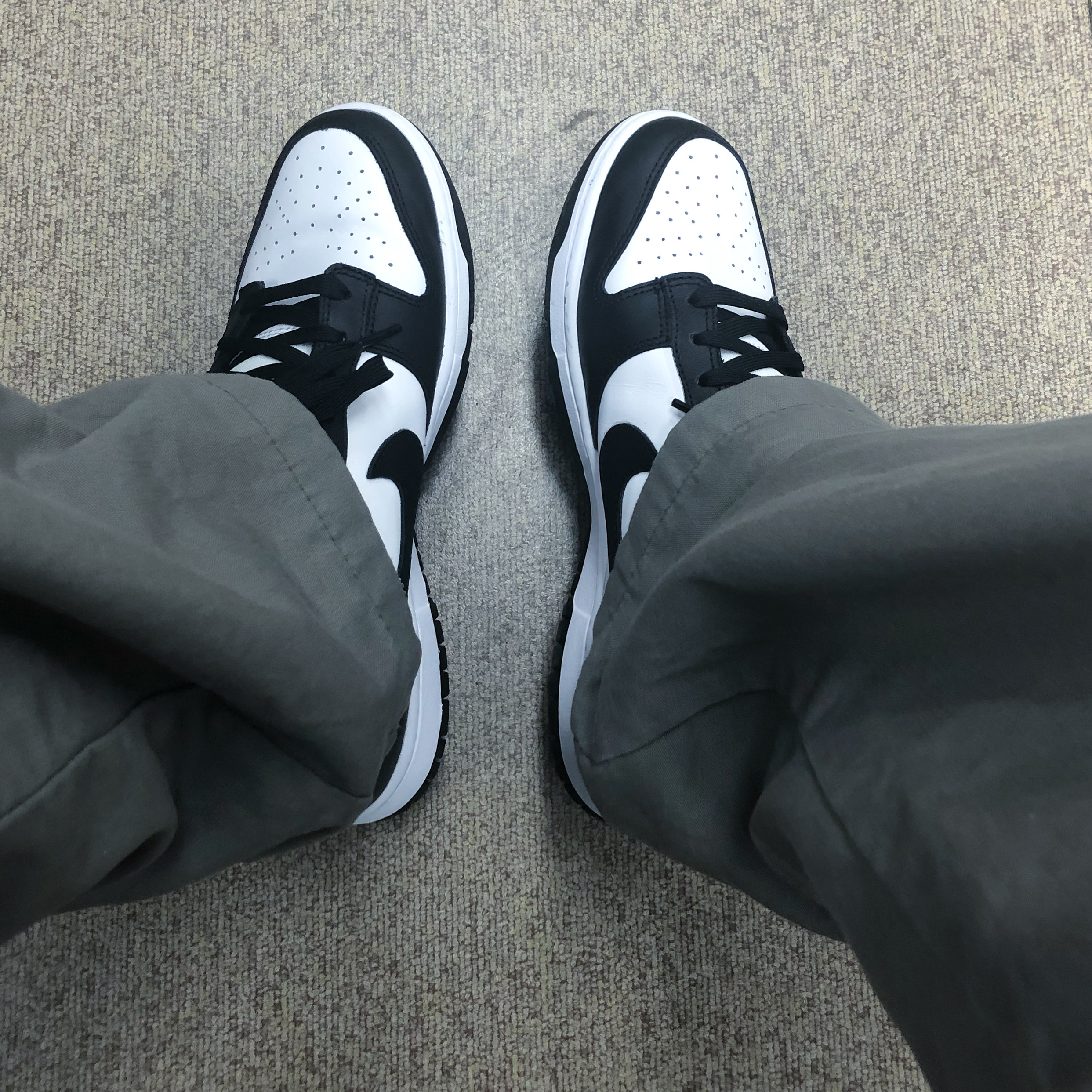 Nike Dunk Low Retro Black 착용 스타일