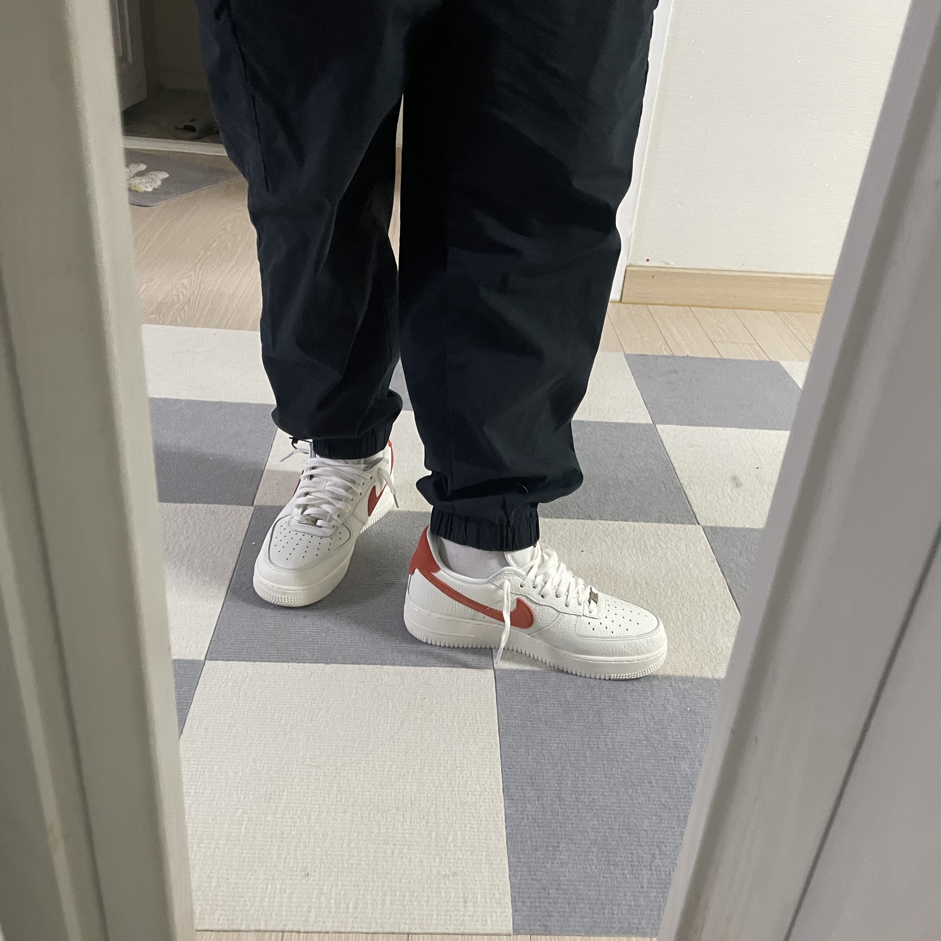 Nike Air Force 1 '07 Craft Mantra Orange 착용 스타일 - 4