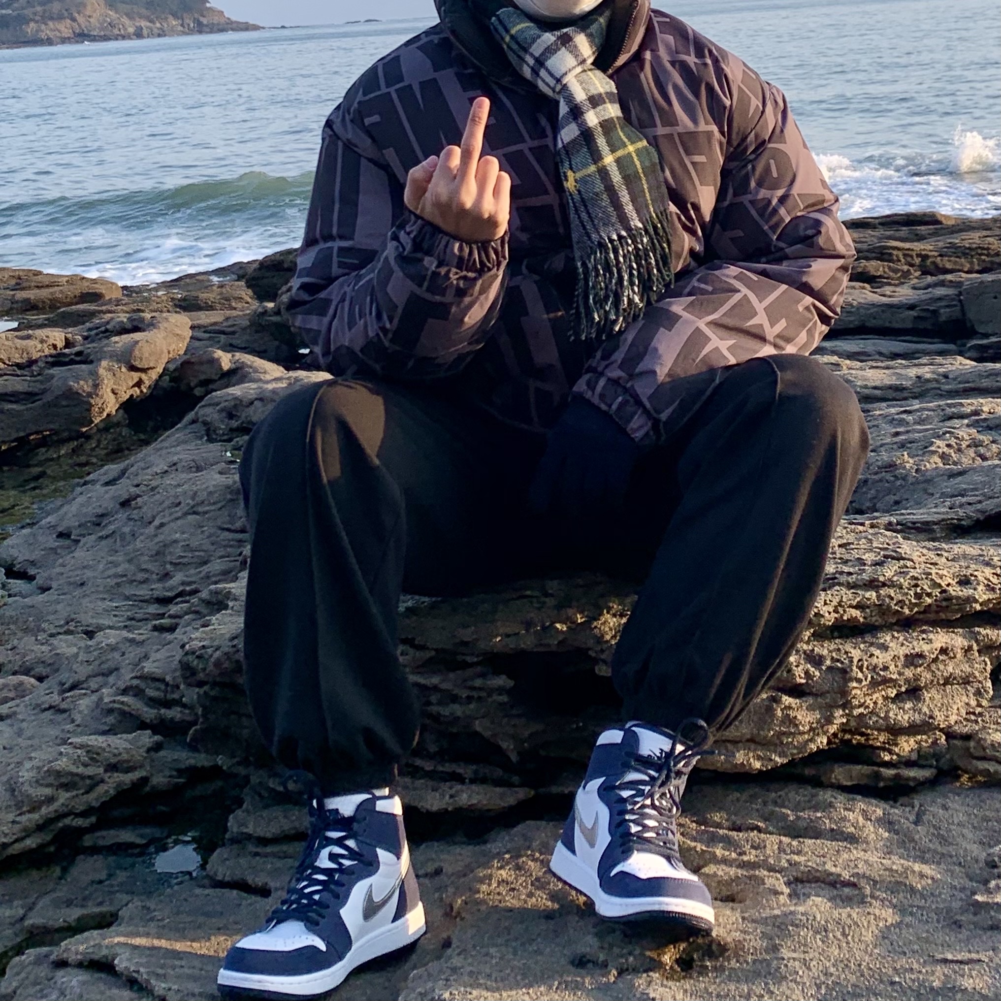 Jordan 1 Retro High OG CO.JP Midnight Navy 착용 스타일 - 2