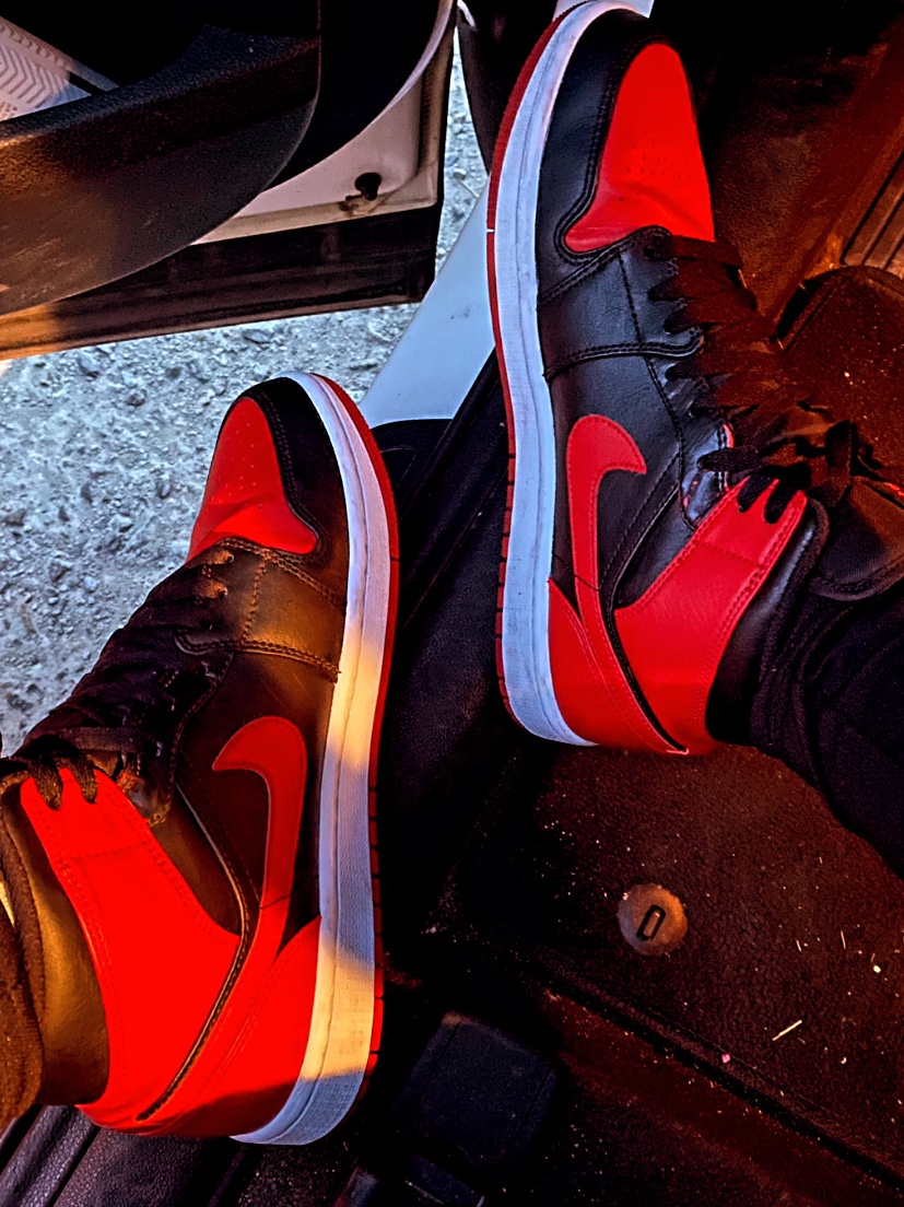 Jordan 1 Mid Bred Banned 2020 착용 스타일 - 2