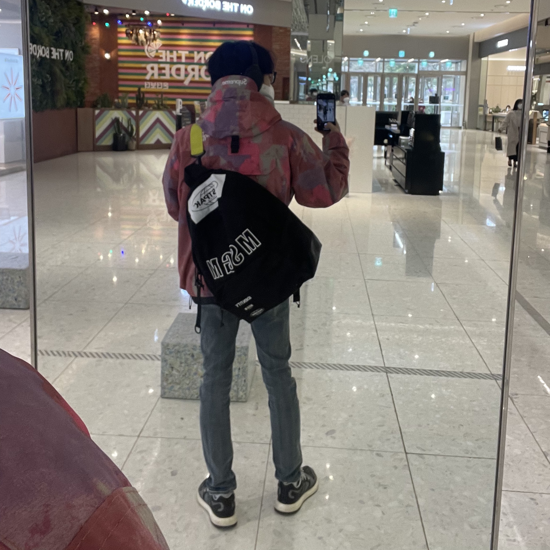 Supreme x The North Face Cargo Jacket Multi-Color - 20SS, Y-3 Pureboost White Black 착용 스타일