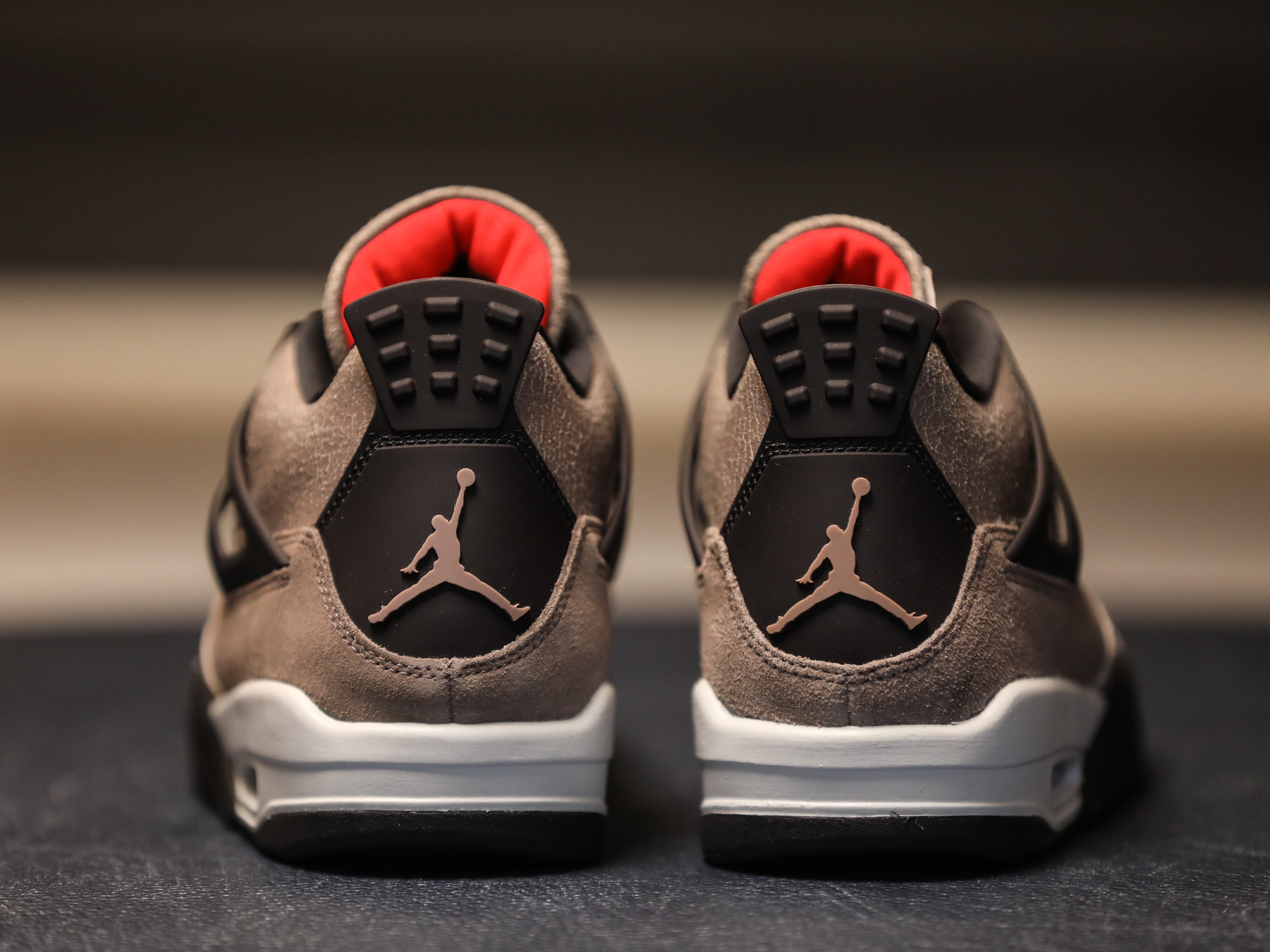 Jordan 4 Retro Taupe Haze 착용 스타일 - 2