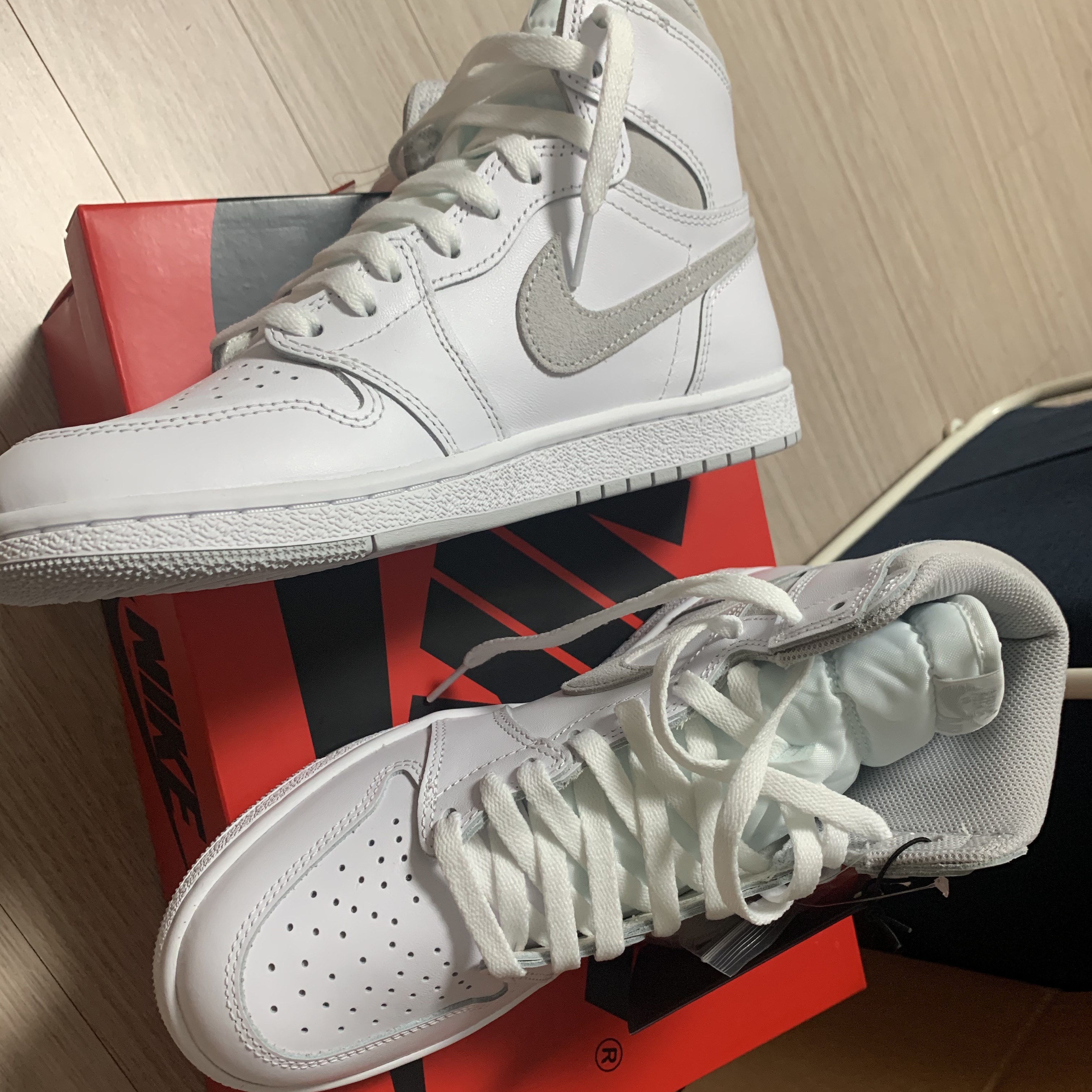 Jordan 1 High 85 Neutral Grey 착용 스타일