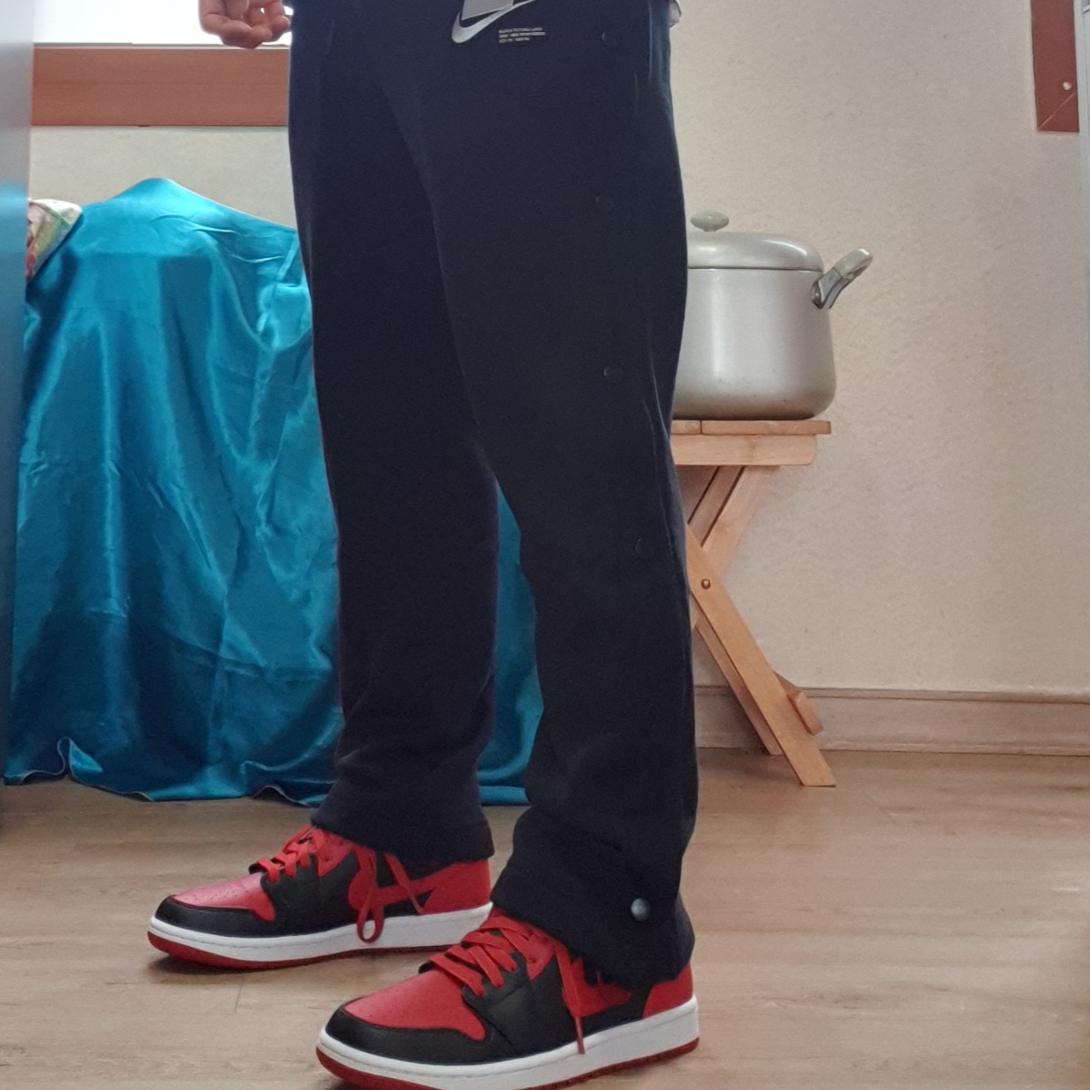 Jordan 1 Mid Bred Banned 2020 착용 스타일 - 2