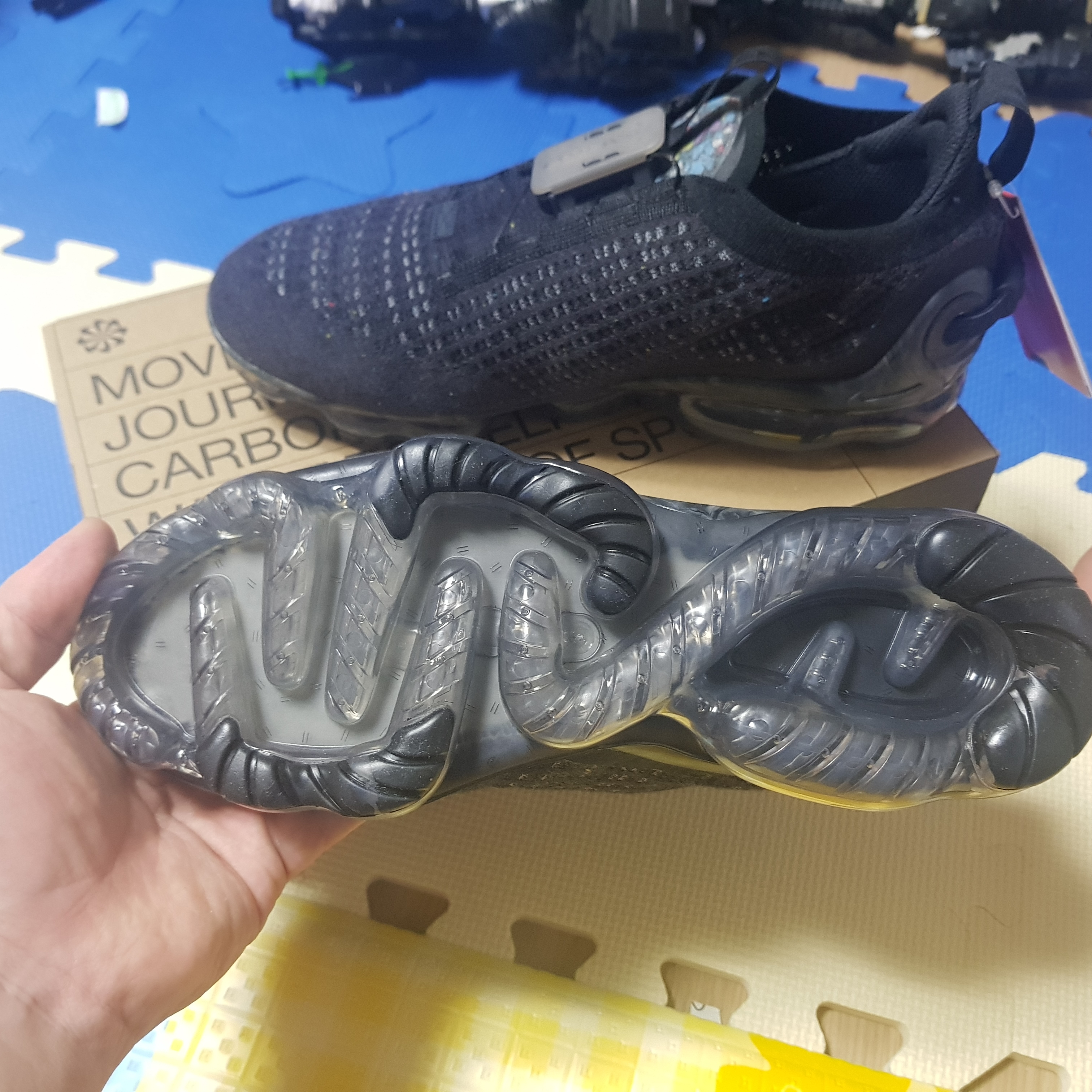Nike Air VaporMax 2020 Flyknit Black Dark Grey 착용 스타일