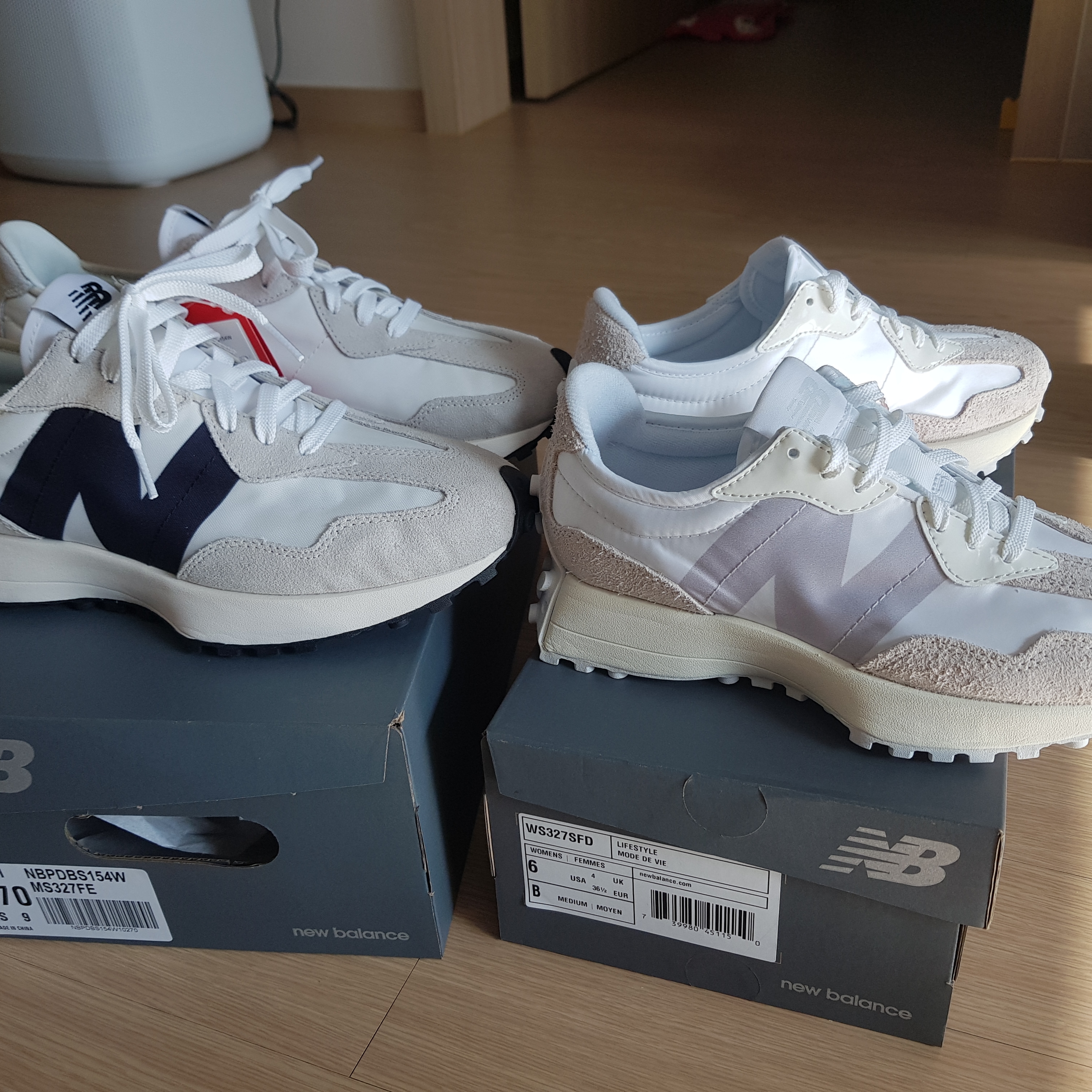 New Balance 327 White Black, (W) New Balance 327 White Moonbeam 착용 스타일