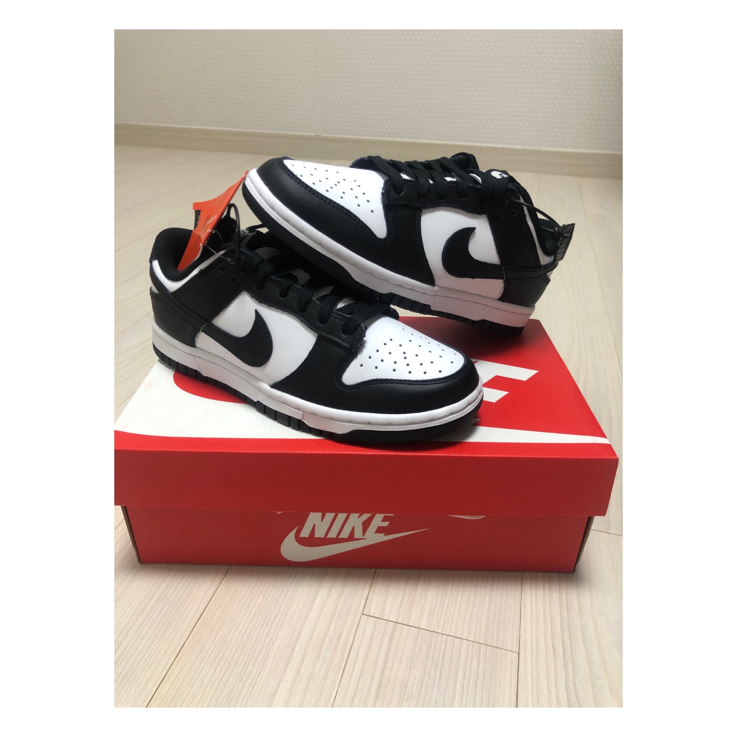 (W) Nike Dunk Low SP College Navy, (W) Nike Dunk Low Black 착용 스타일 - 2