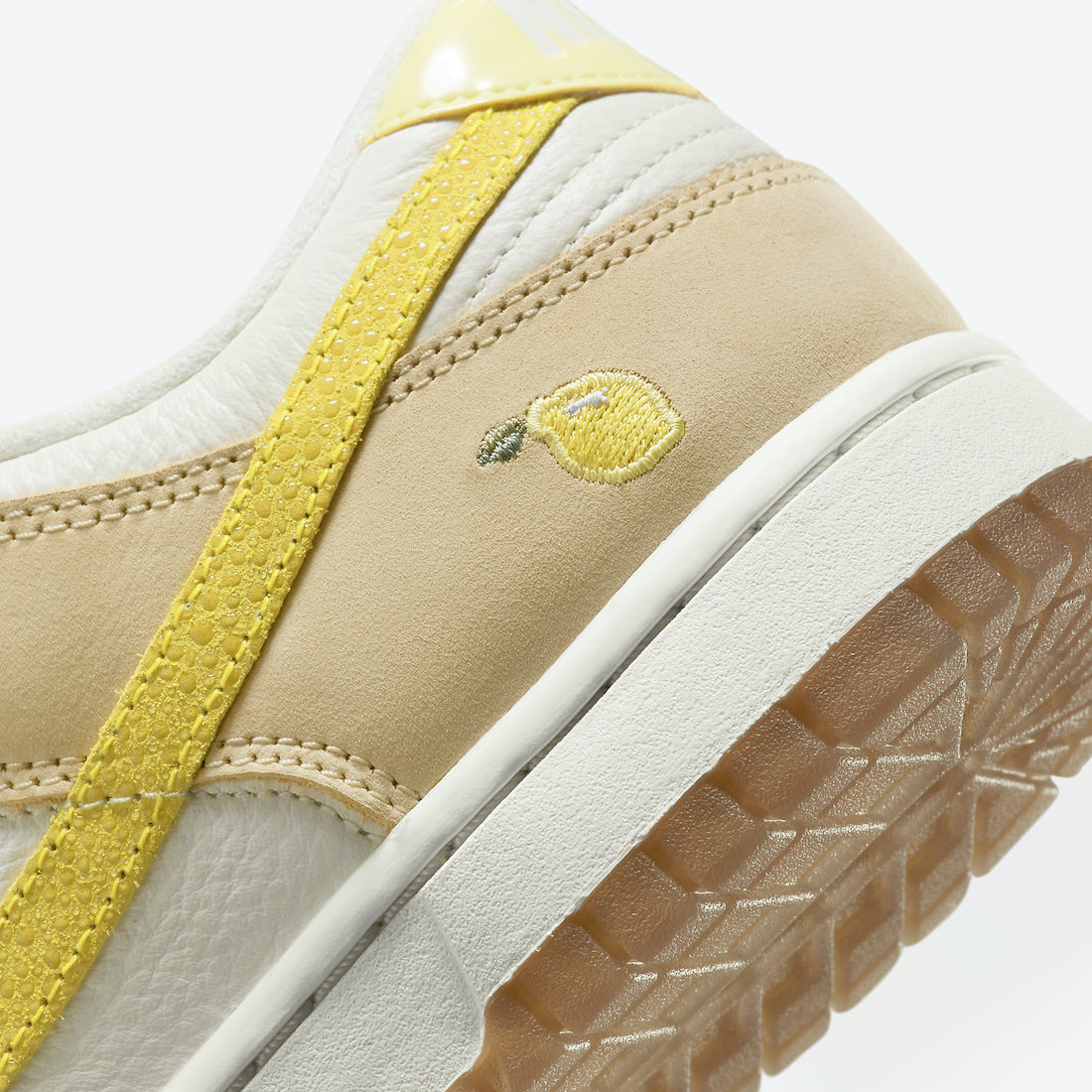 (W) Nike Dunk Low Lemon Drop 착용 스타일 - 4
