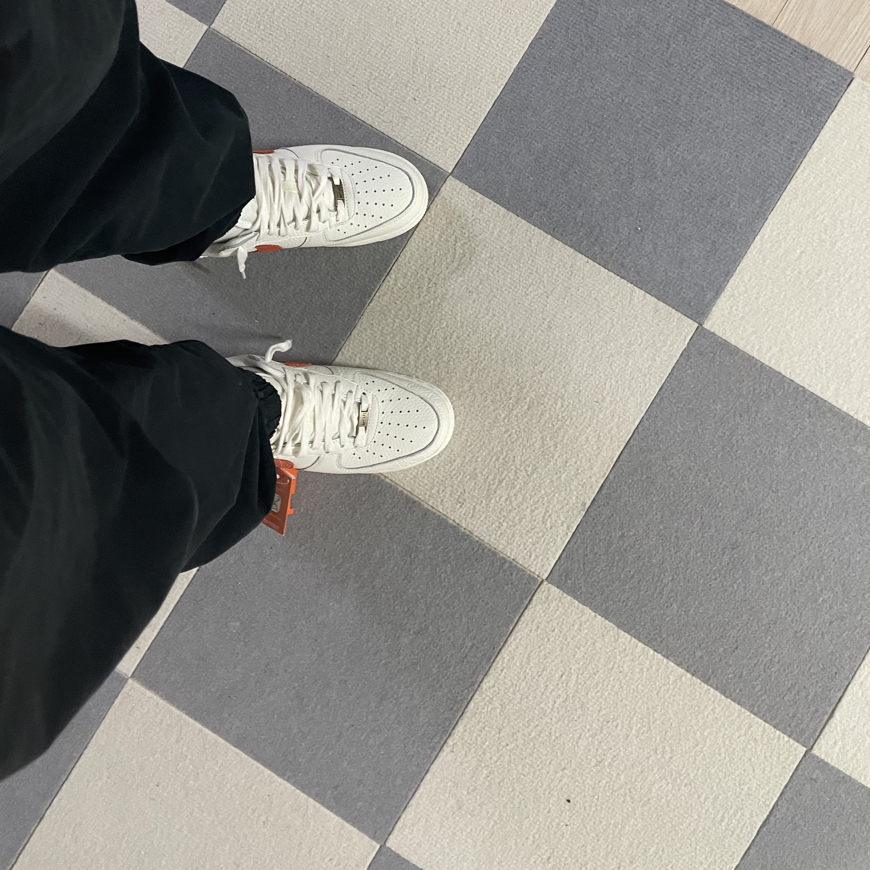 Nike Air Force 1 '07 Craft Mantra Orange 착용 스타일 - 5